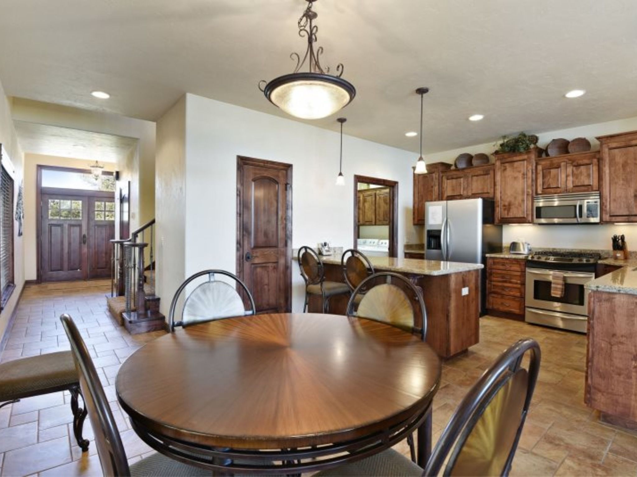 The Villas 103 3 Br townhouse by RedAwning