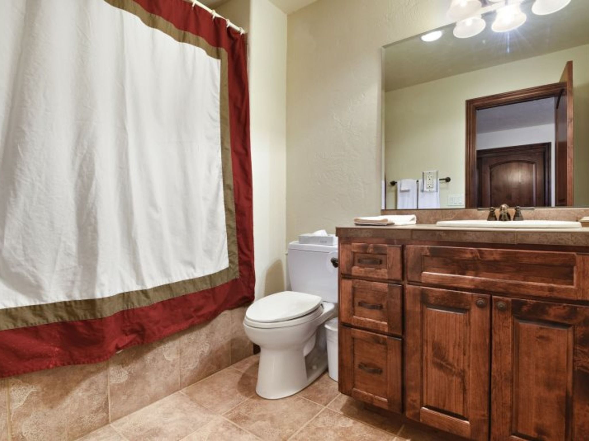 The Villas 103 3 Br townhouse by RedAwning