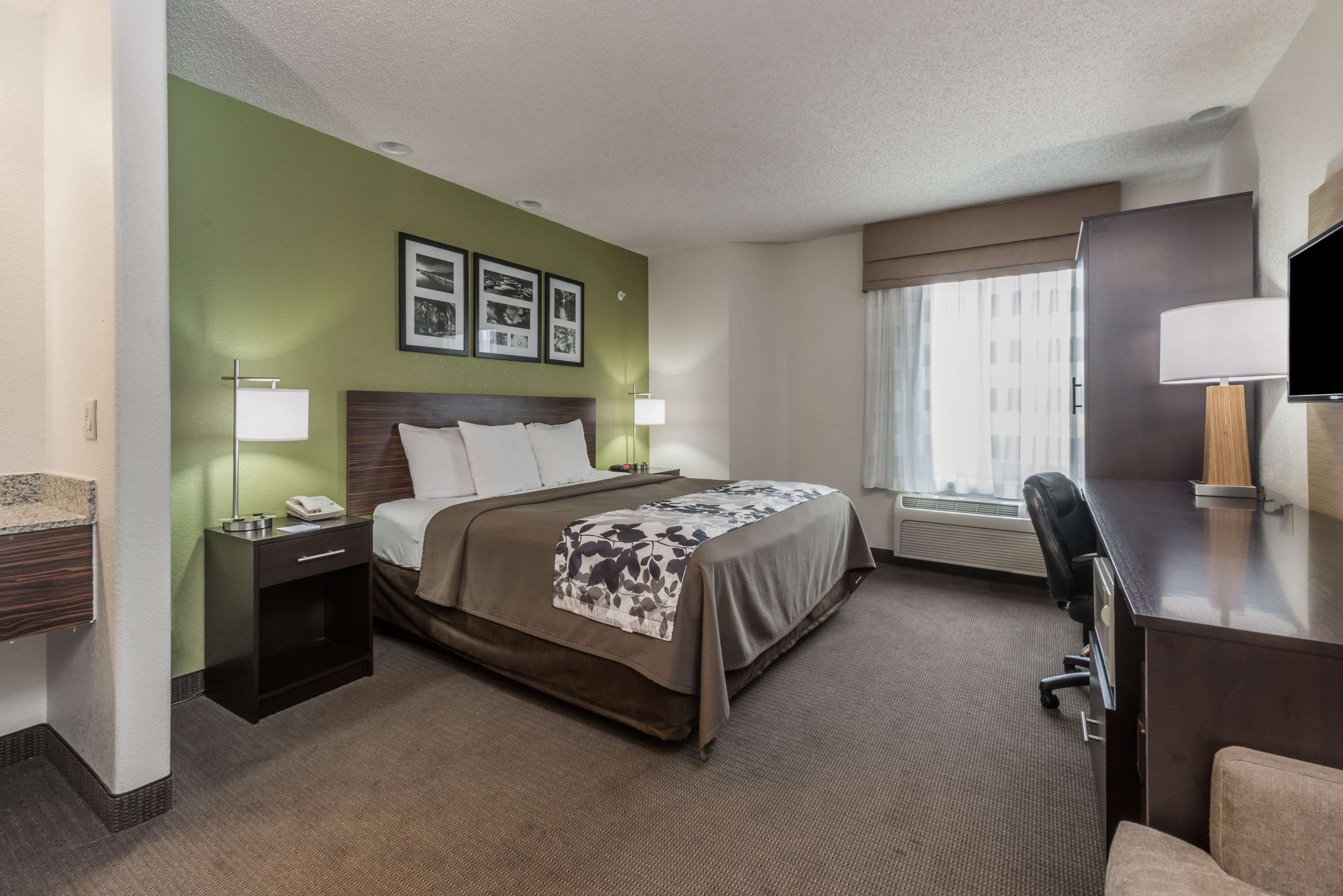 Baymont by Wyndham Pueblo