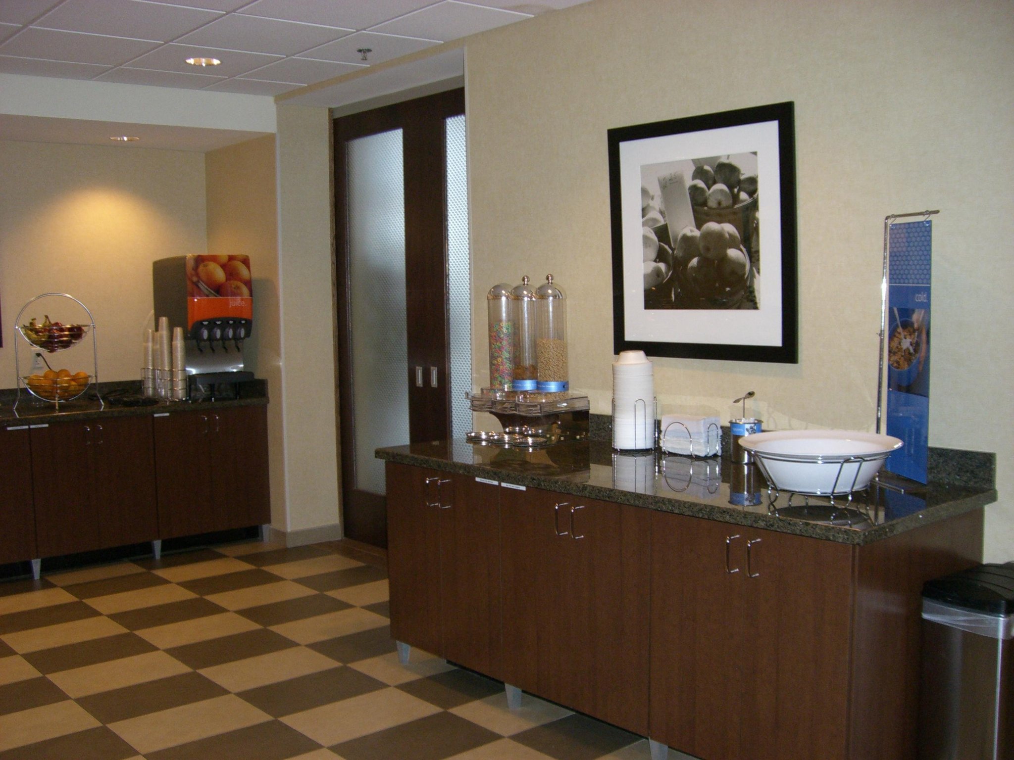 Hampton Inn & Suites Pueblo North
