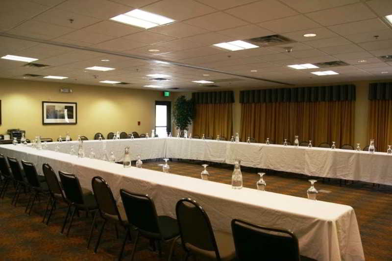 Hampton Inn & Suites Pueblo North