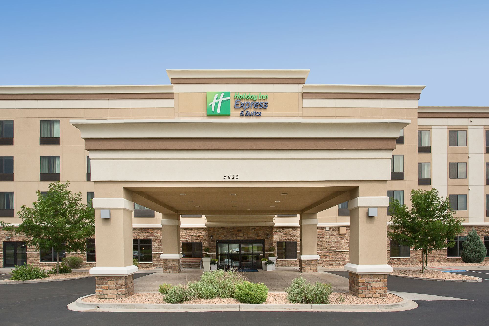 Holiday Inn Express Hotel & Suites Pueblo North