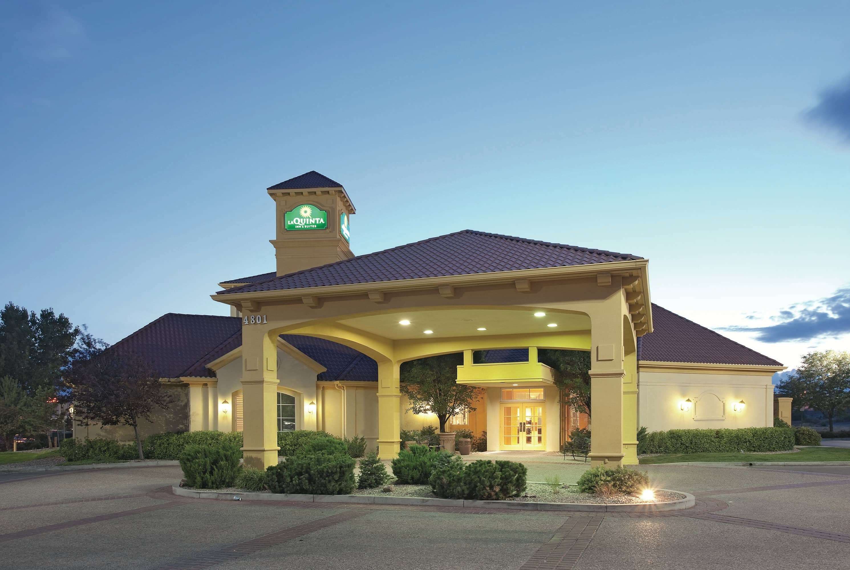 La Quinta Inn & Suites by Wyndham Pueblo