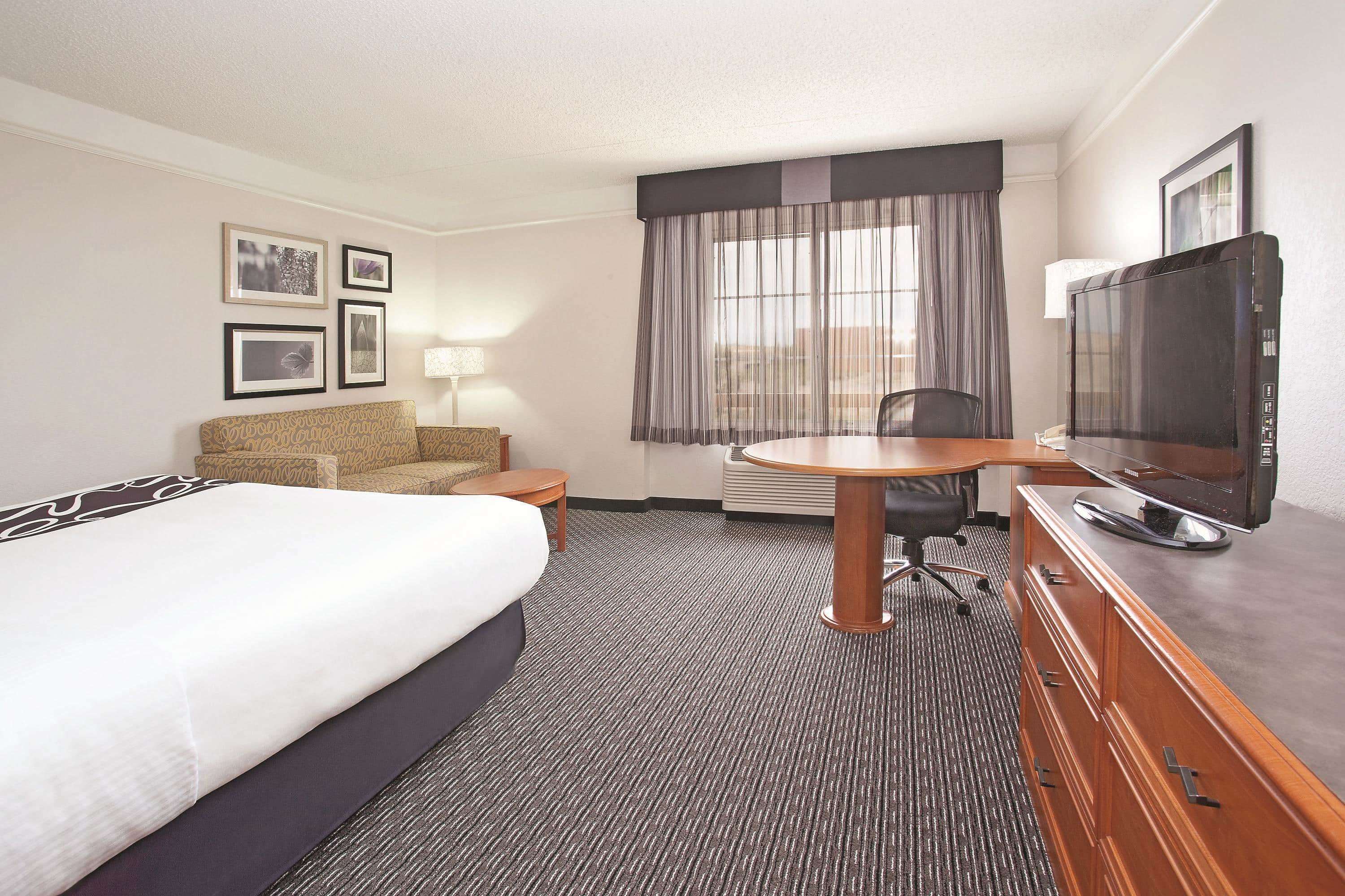La Quinta Inn & Suites by Wyndham Pueblo