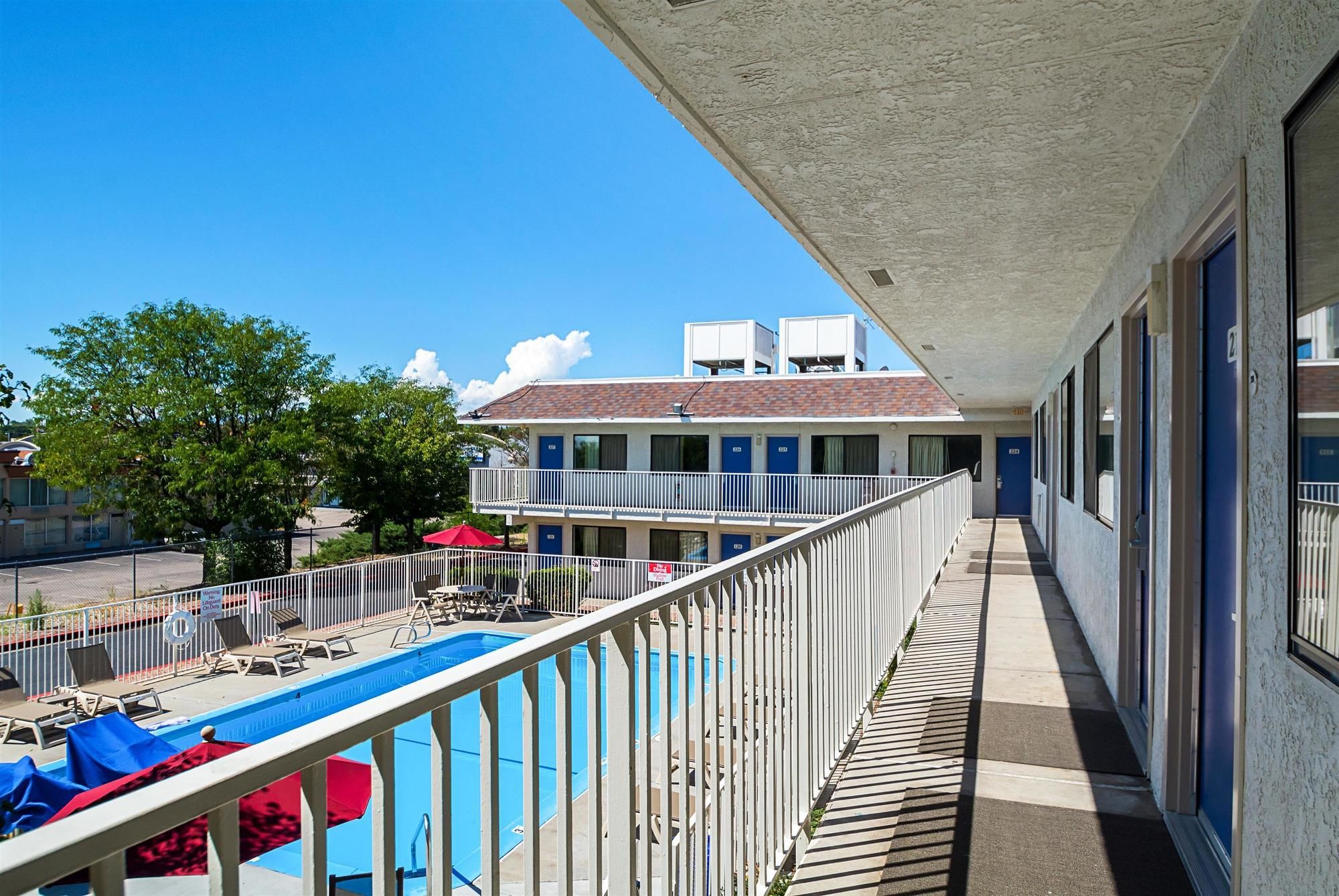 Motel 6 Pueblo I 25