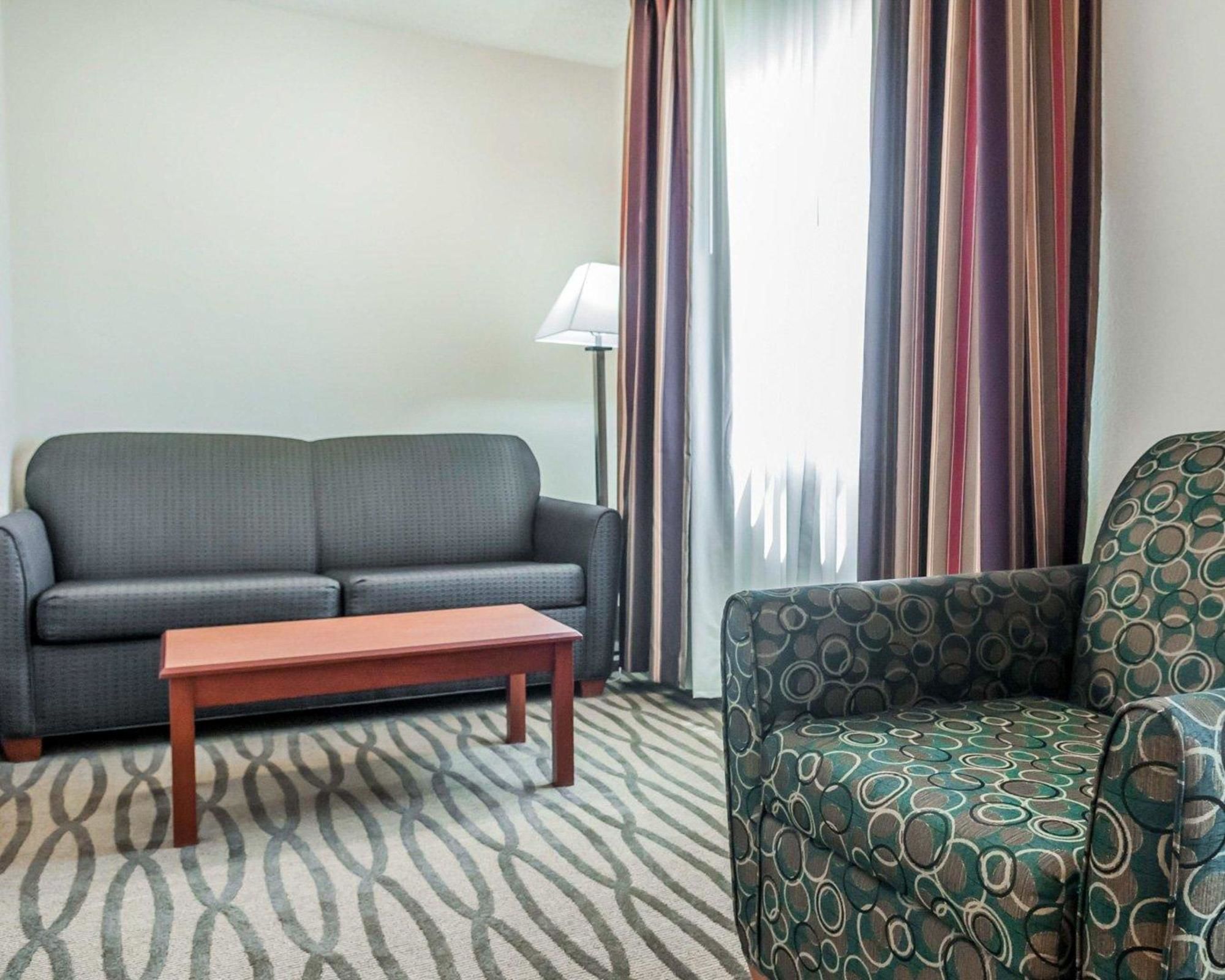 Comfort Inn & Suites Pueblo