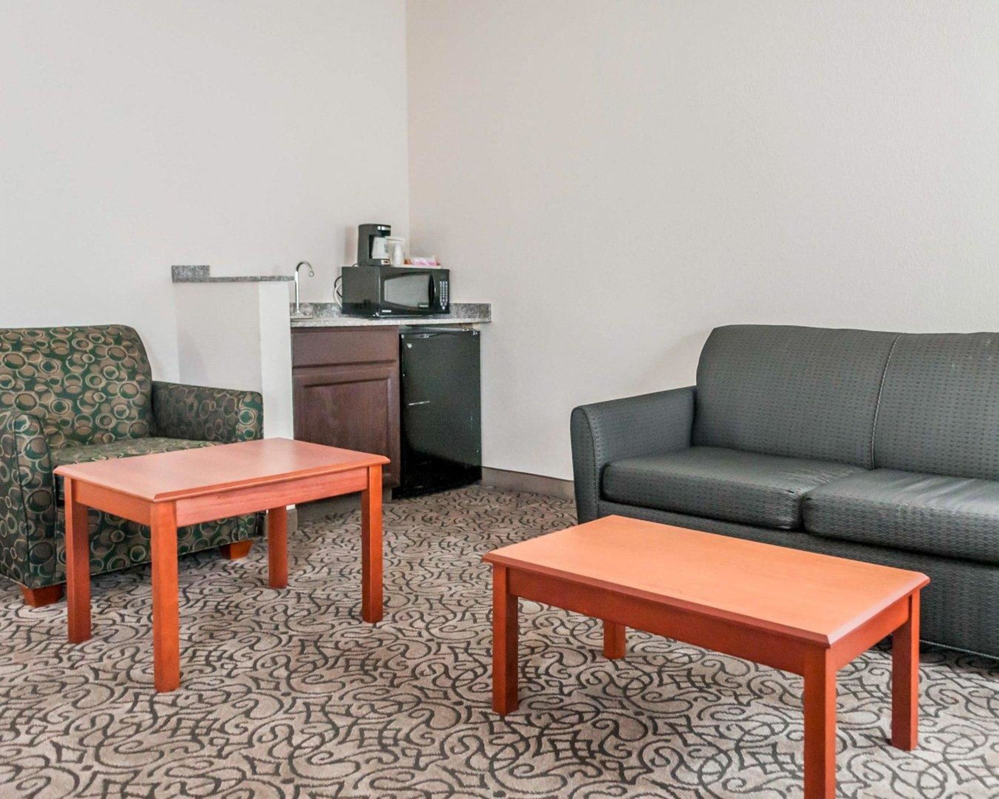 Comfort Inn & Suites Pueblo