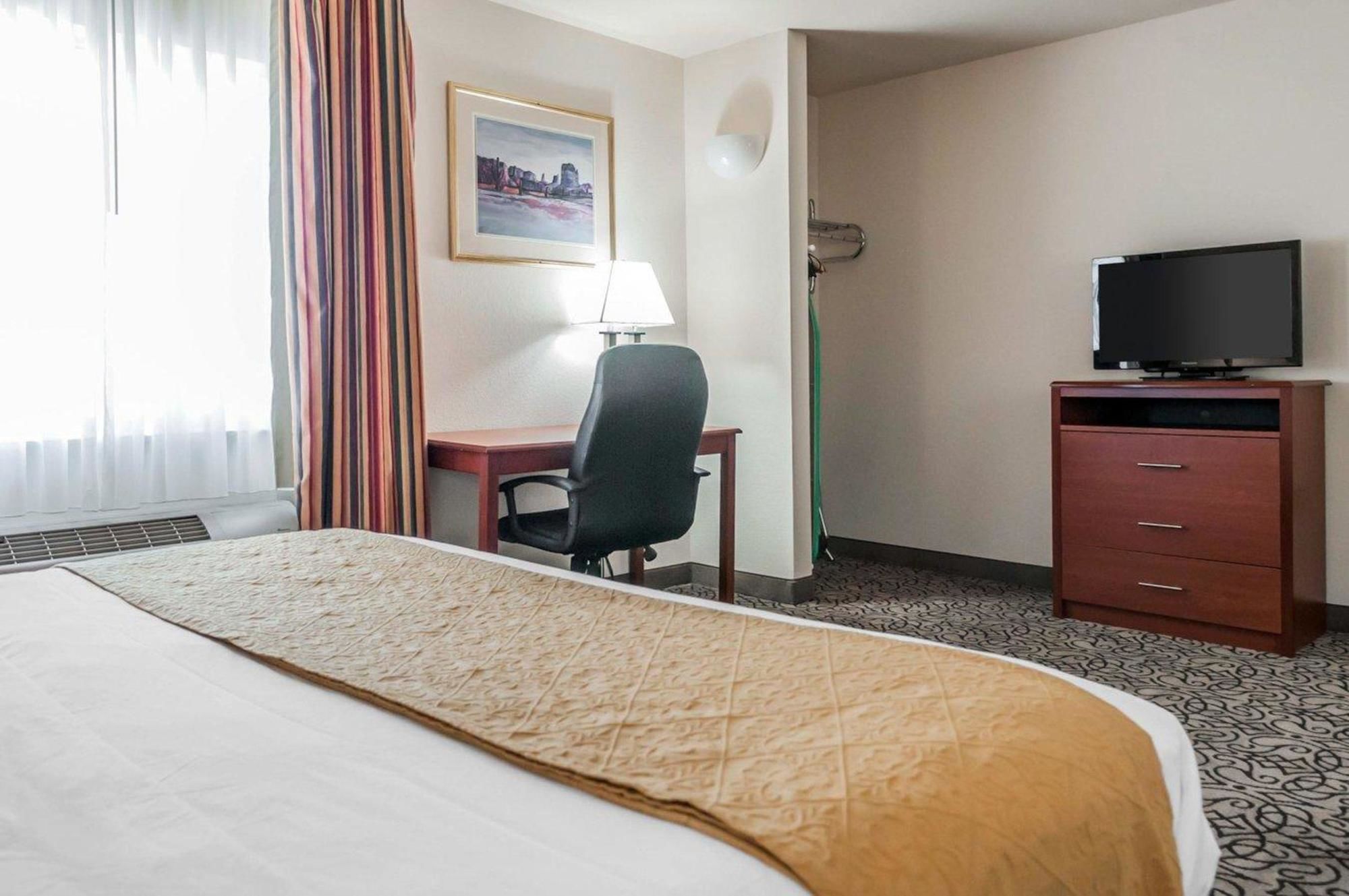 Comfort Inn & Suites Pueblo