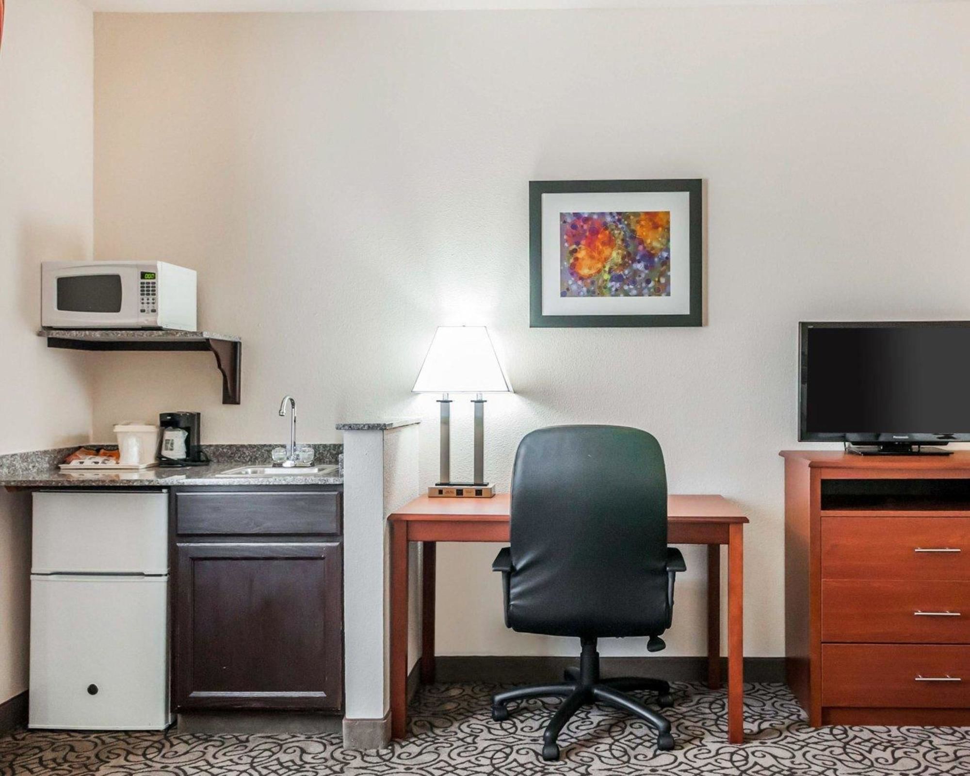 Comfort Inn & Suites Pueblo