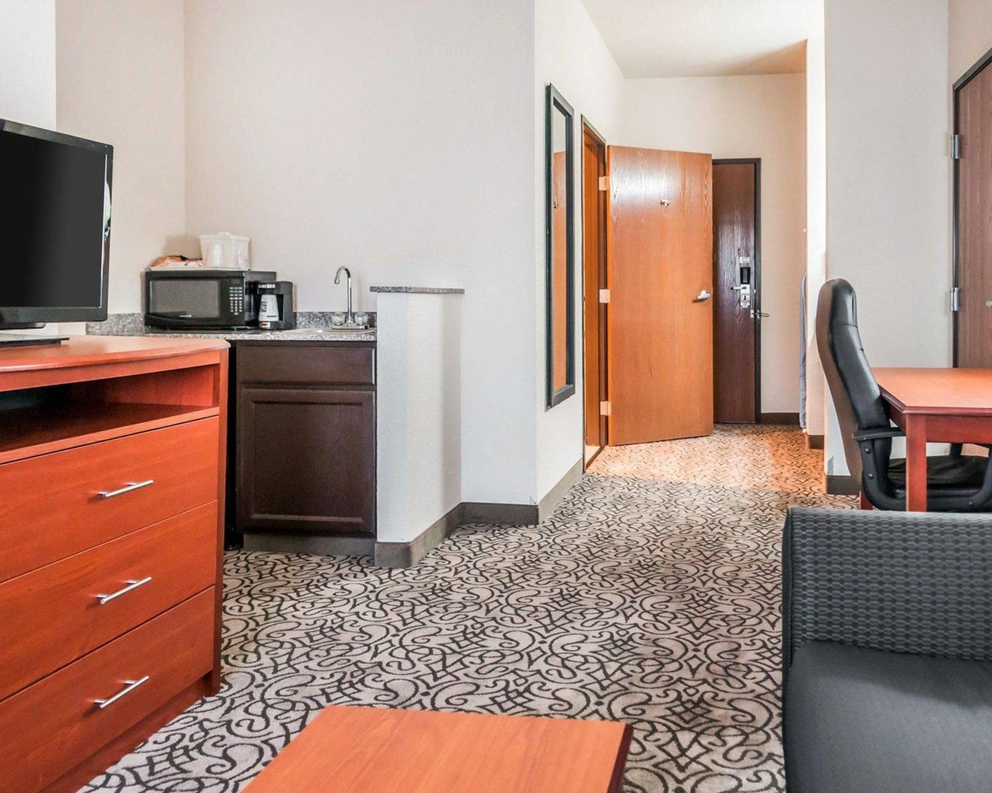 Comfort Inn & Suites Pueblo