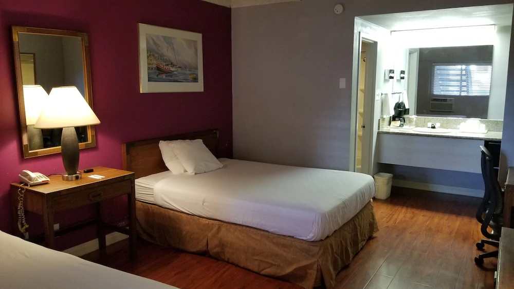Santa Fe Inn and Suites Pueblo