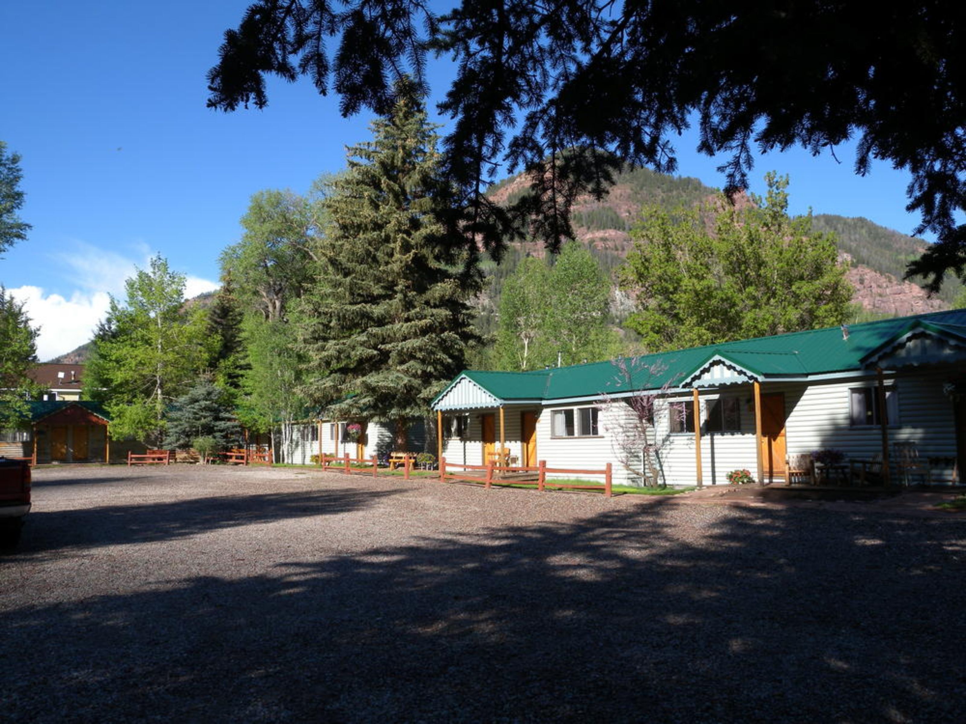 Redstone Cliffs Lodge