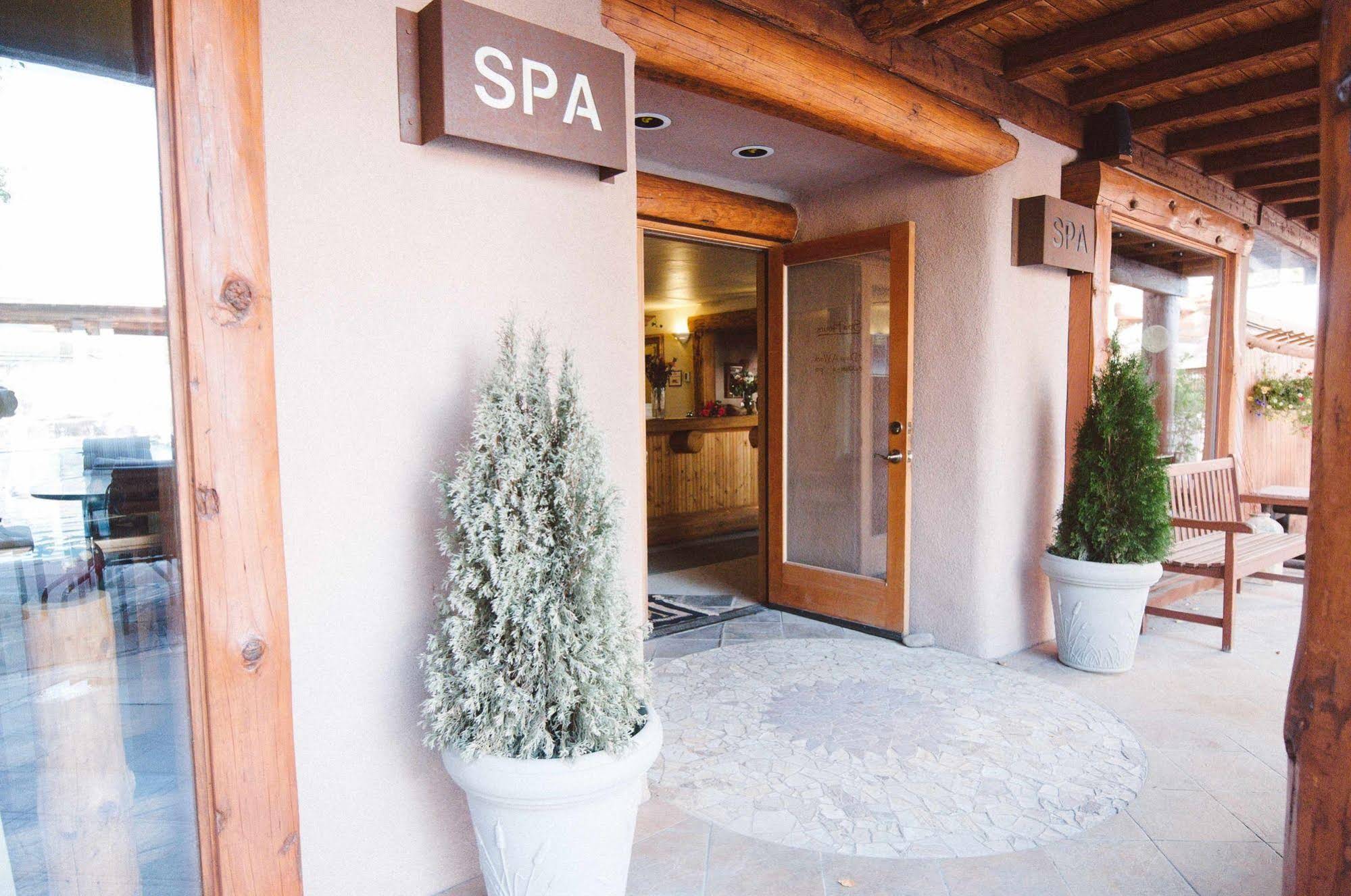 Chipeta Solar Springs Resort