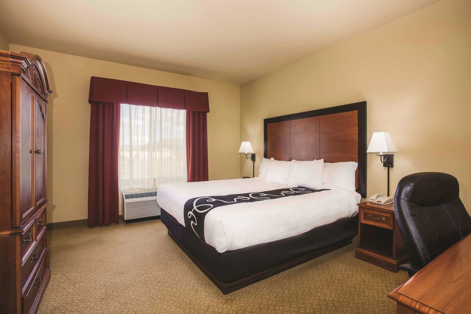 La Quinta Inn & Suites by Wyndham Rifle