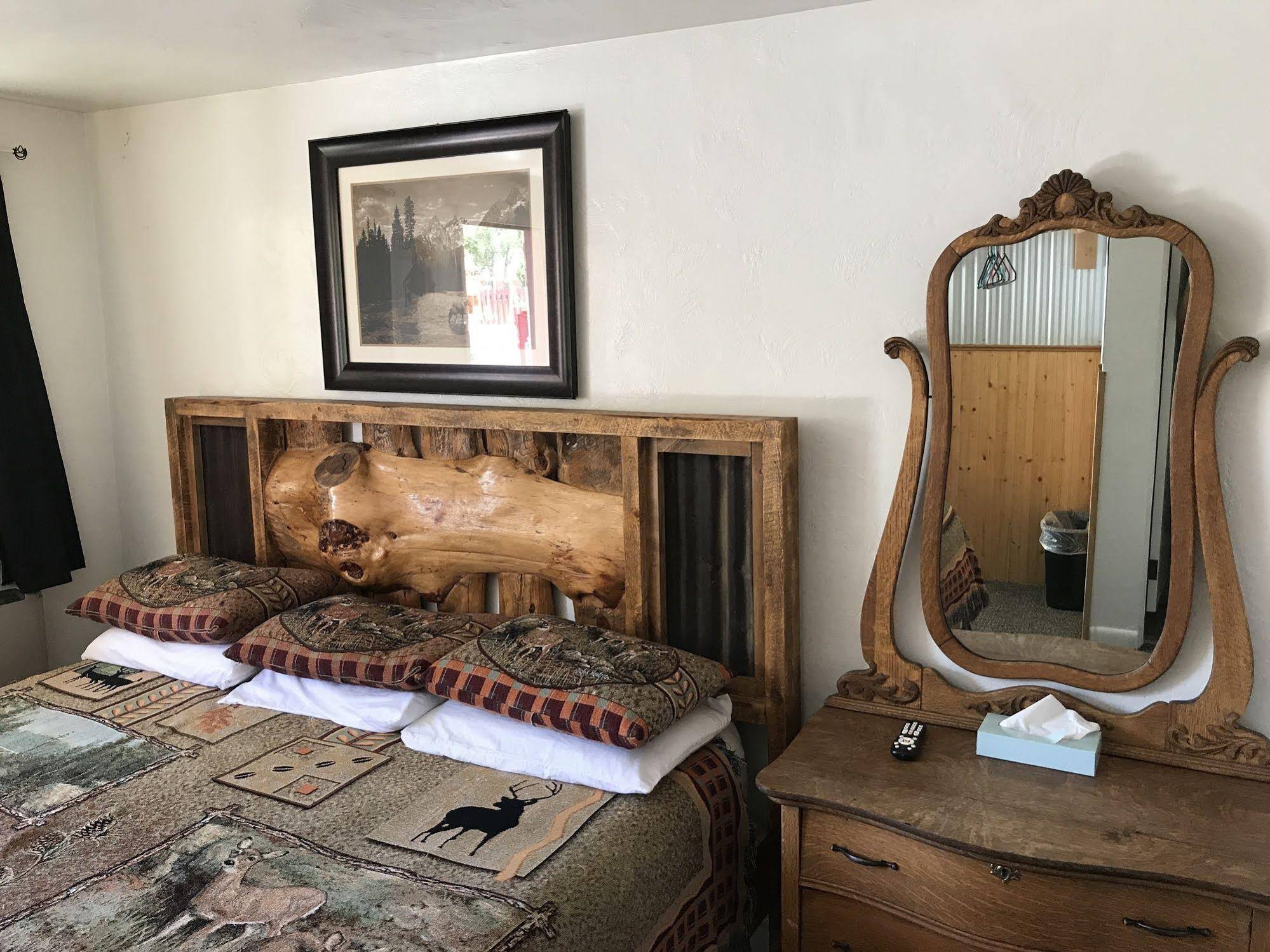Sinawav Trail Lodge