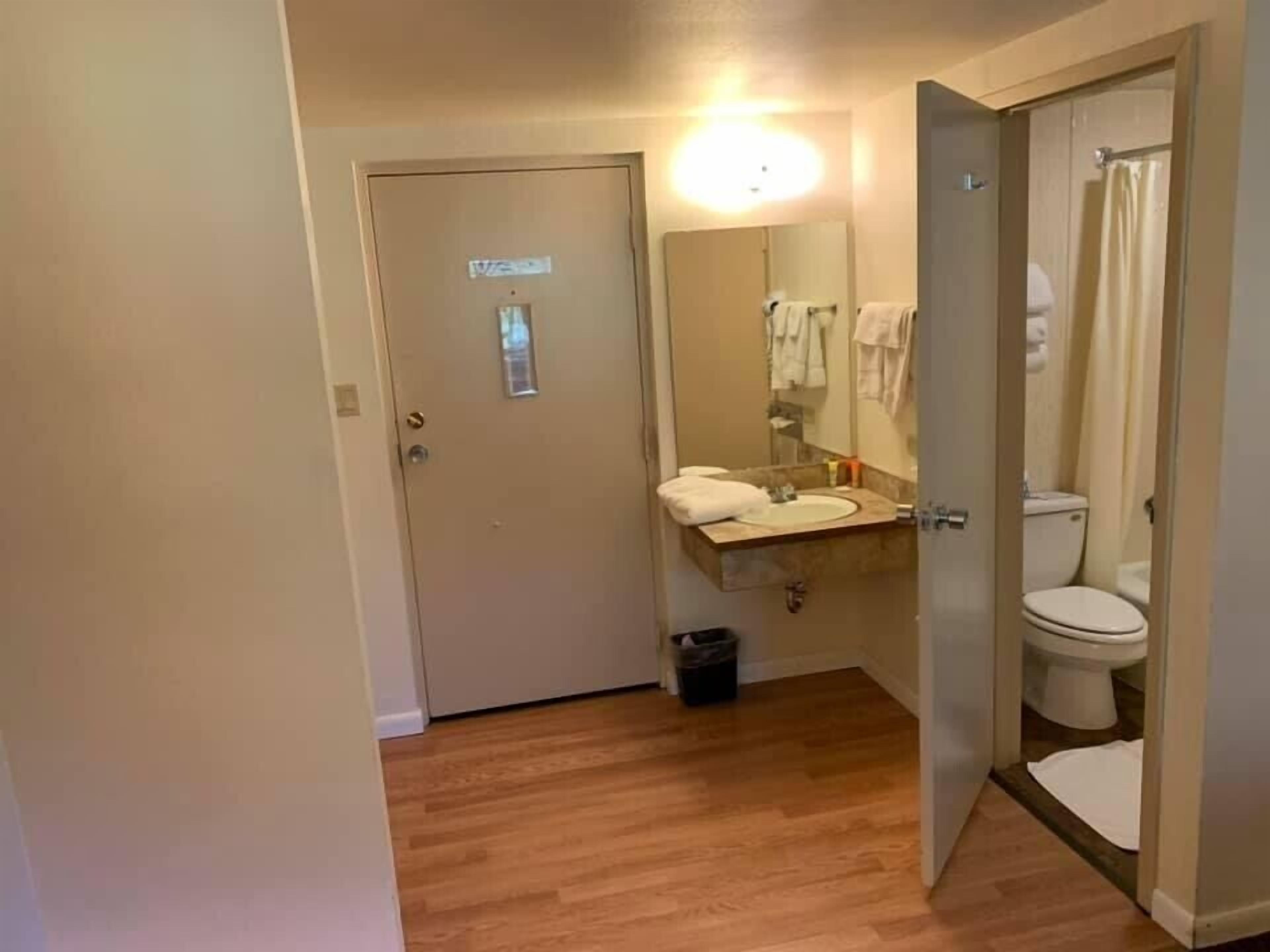Monarch Mountain Lodge