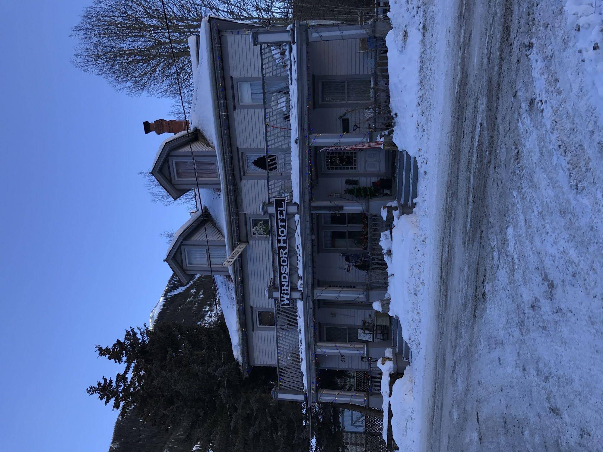 The Historic Windsor Hotel Bed & Breakfast