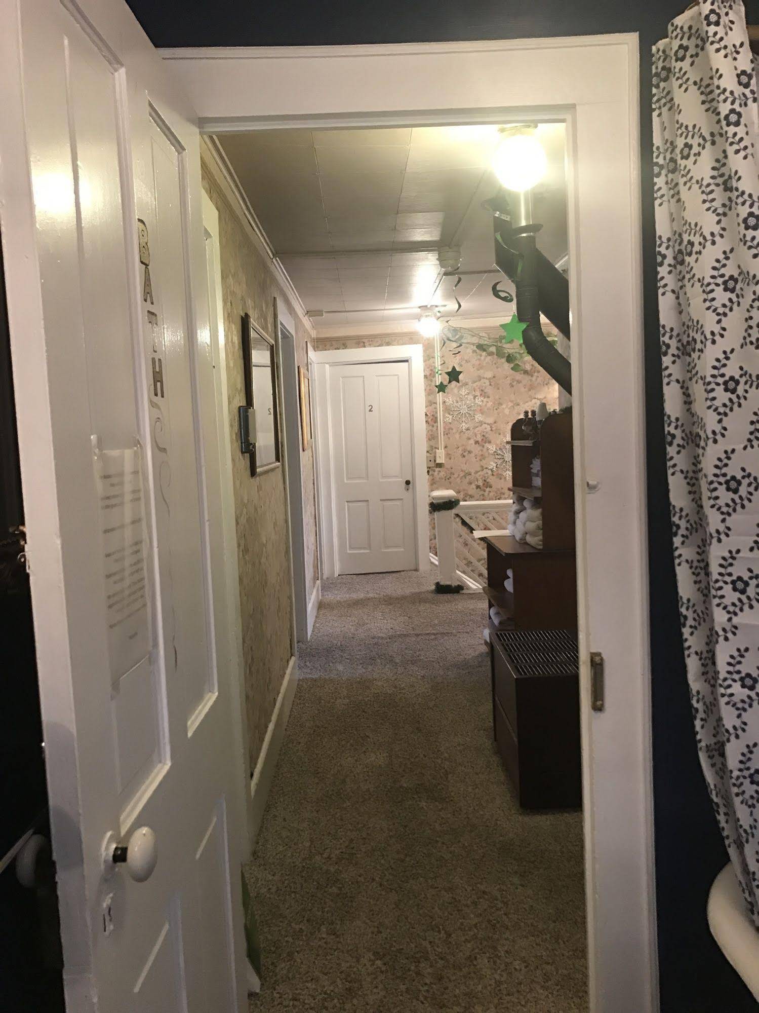 The Historic Windsor Hotel Bed & Breakfast