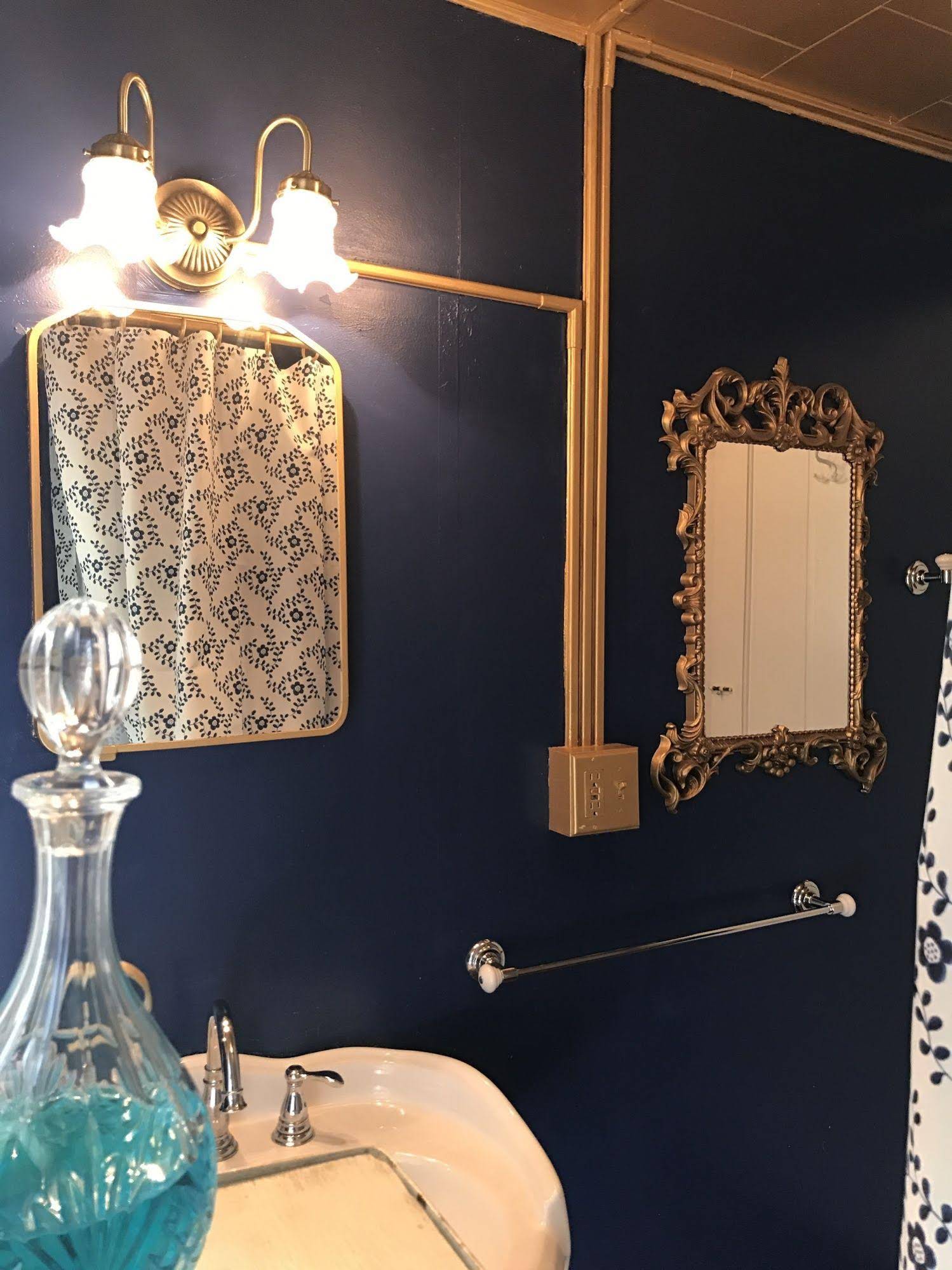 The Historic Windsor Hotel Bed & Breakfast