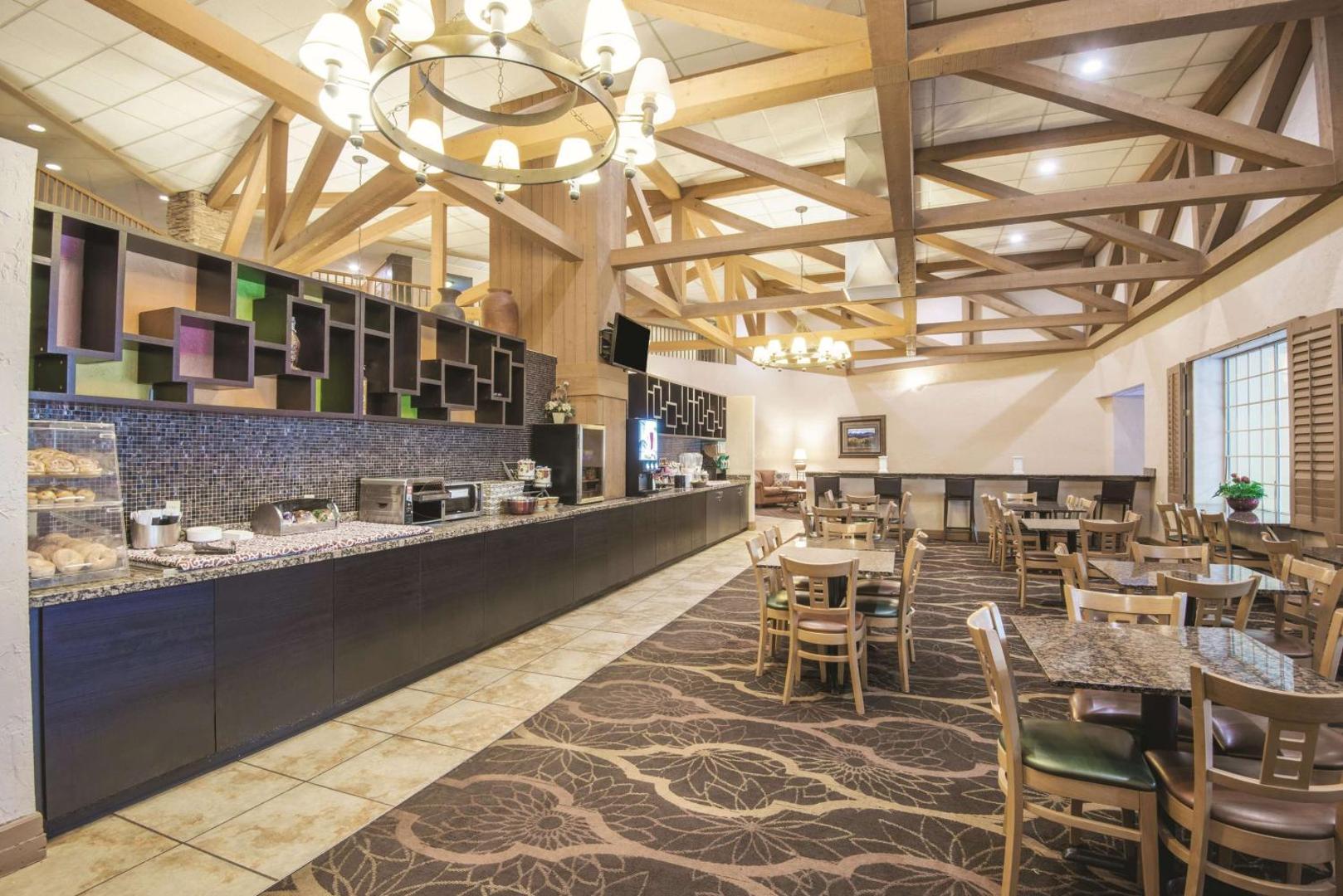 La Quinta Inn & Suites by Wyndham Silverthorne - Summit Co