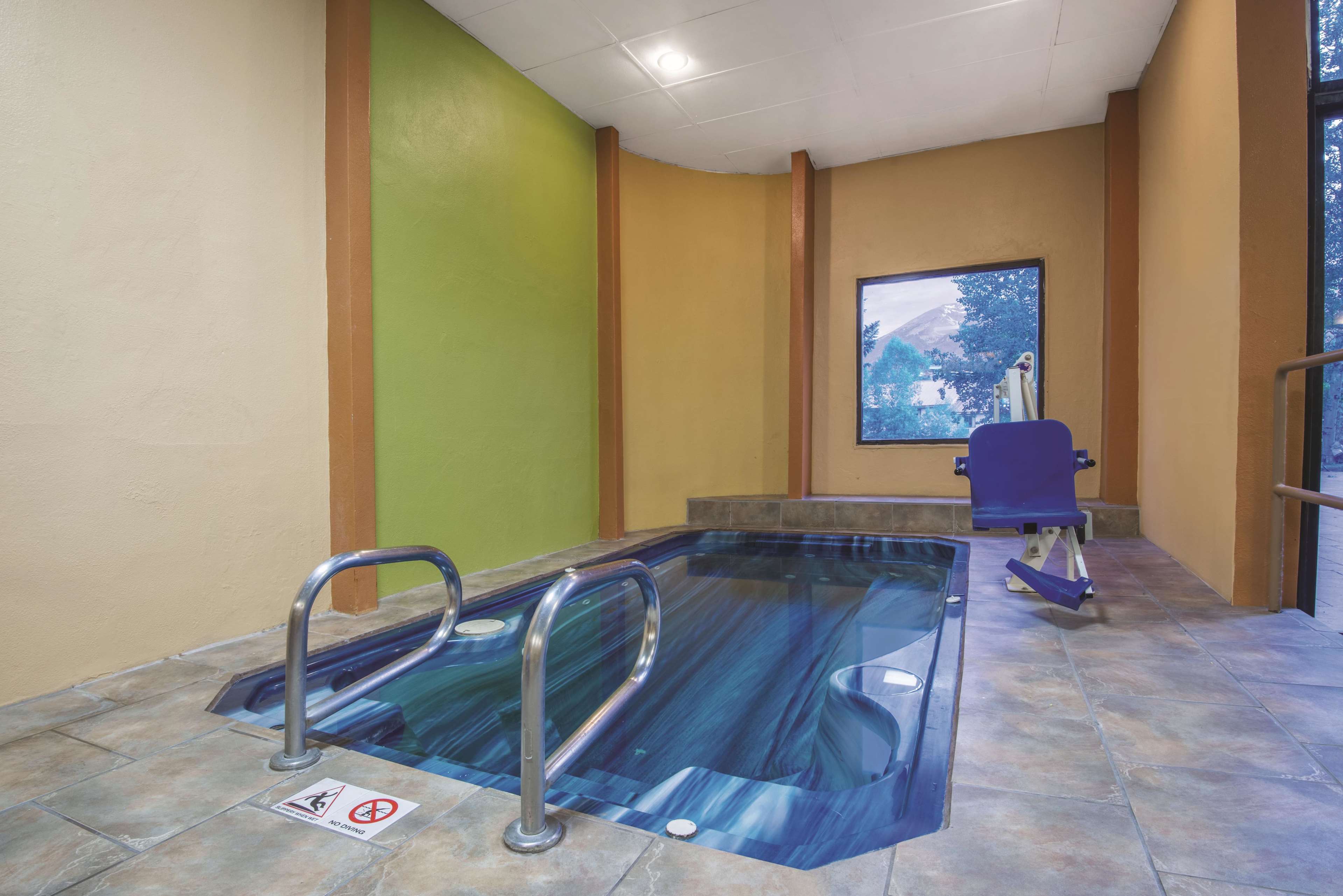 La Quinta Inn & Suites by Wyndham Silverthorne - Summit Co
