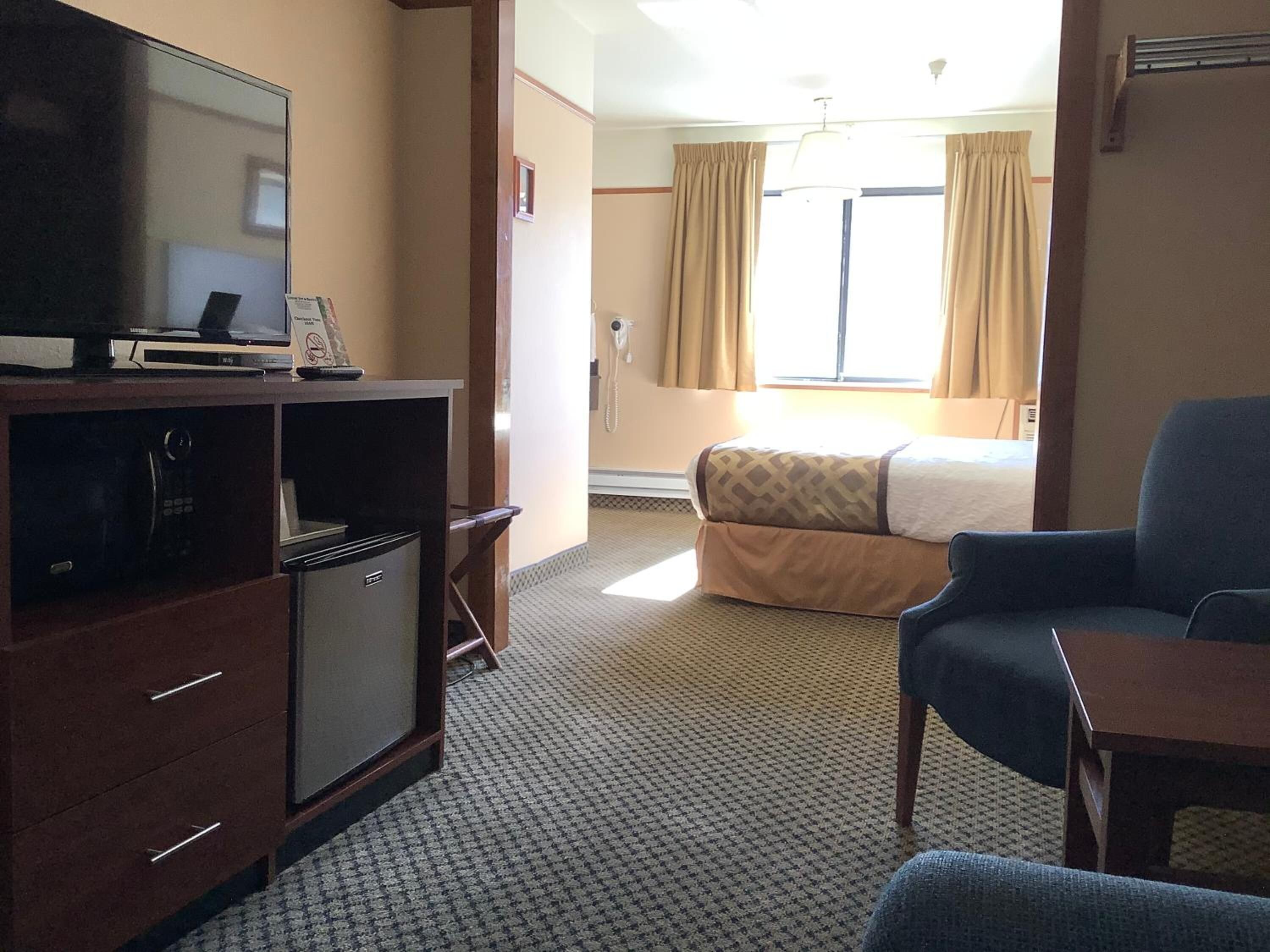 Luxury Inn and Suites