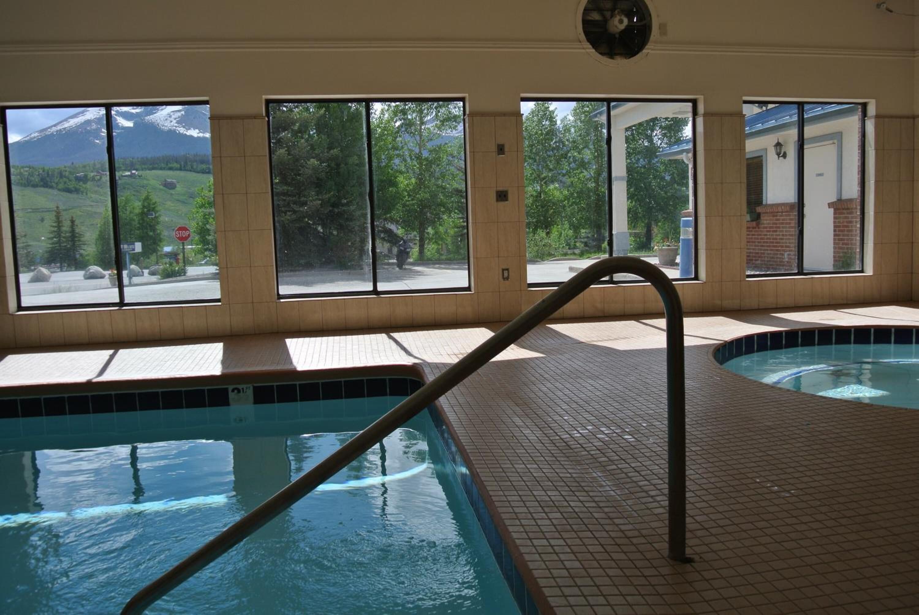 Luxury Inn and Suites