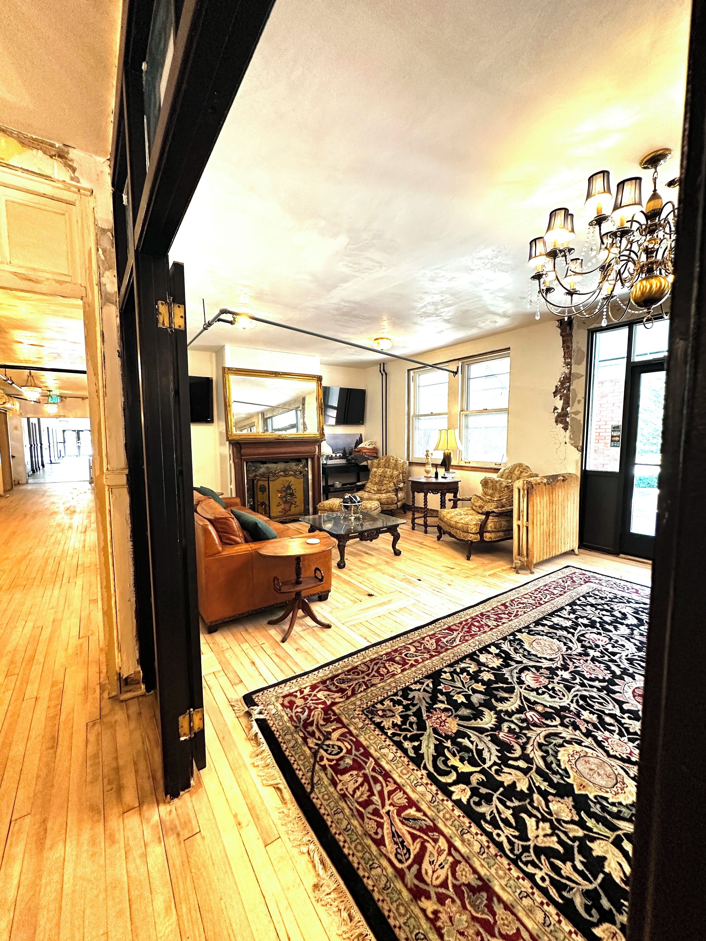 Silverton Mountain Manor
