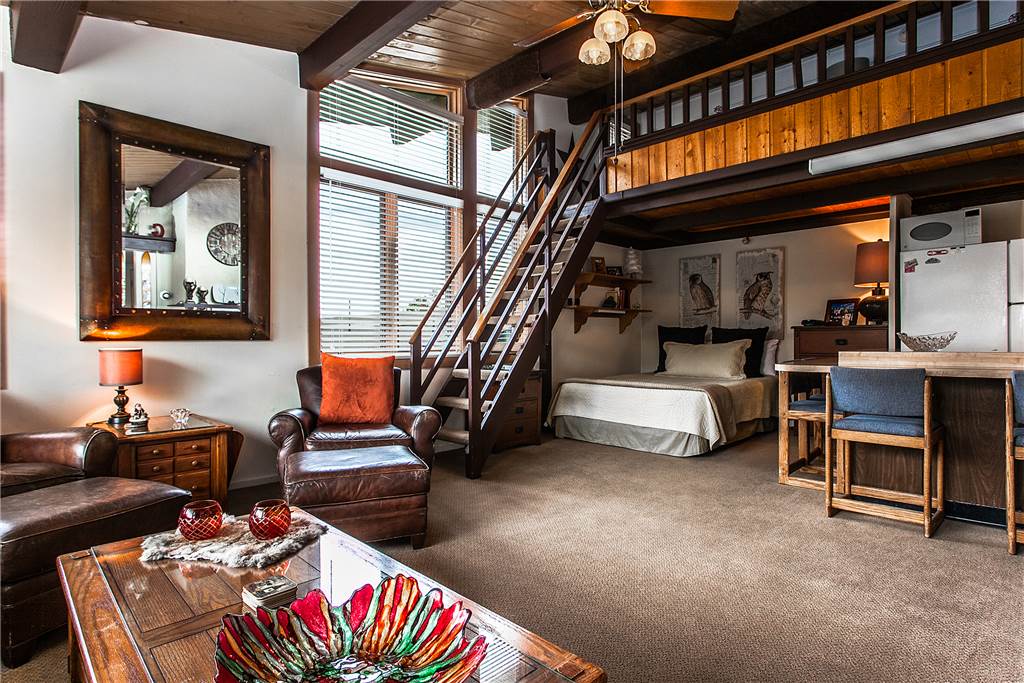 Aspenwood Condominiums