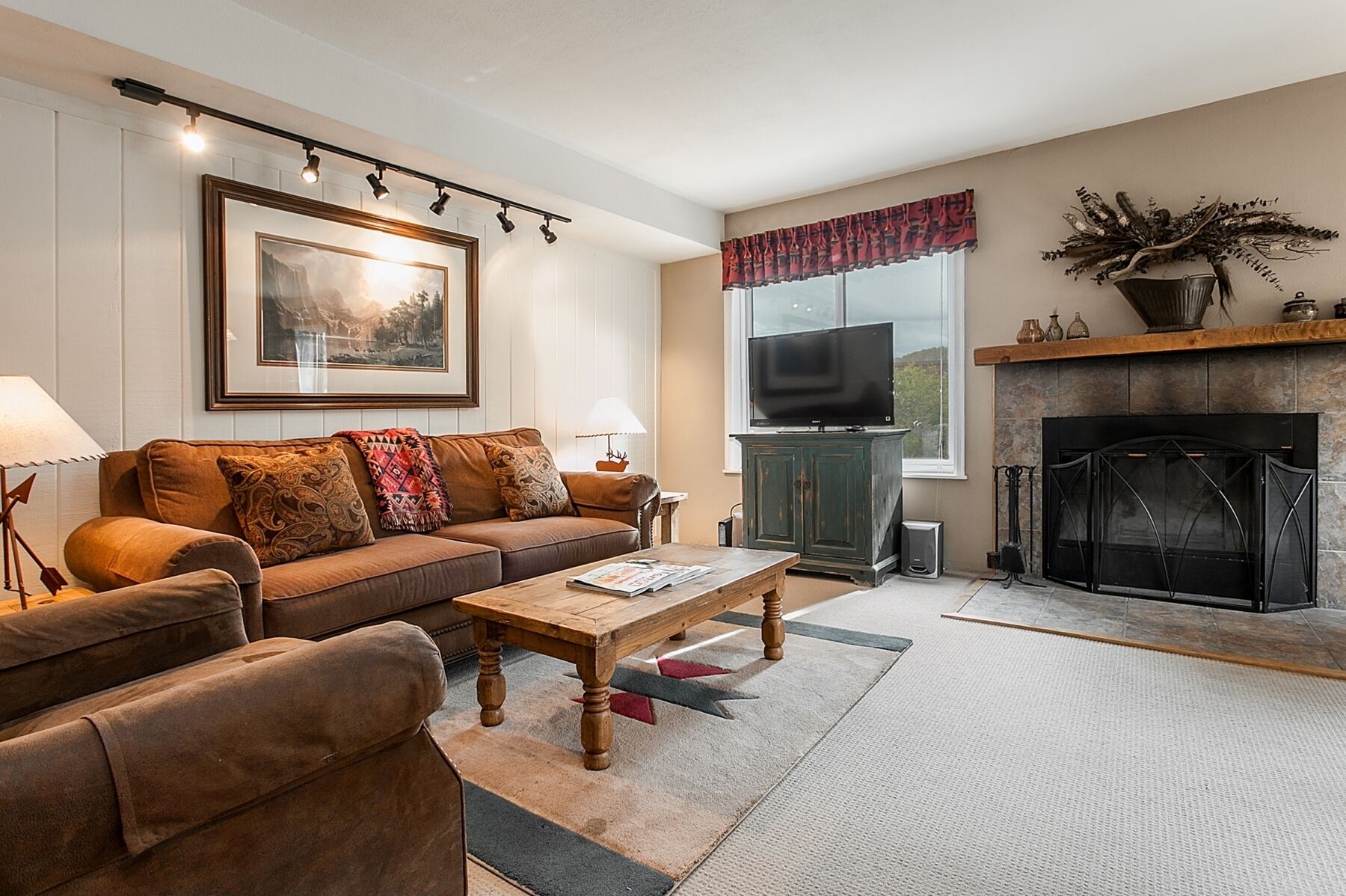 Seasons Four by Snowmass Vacations