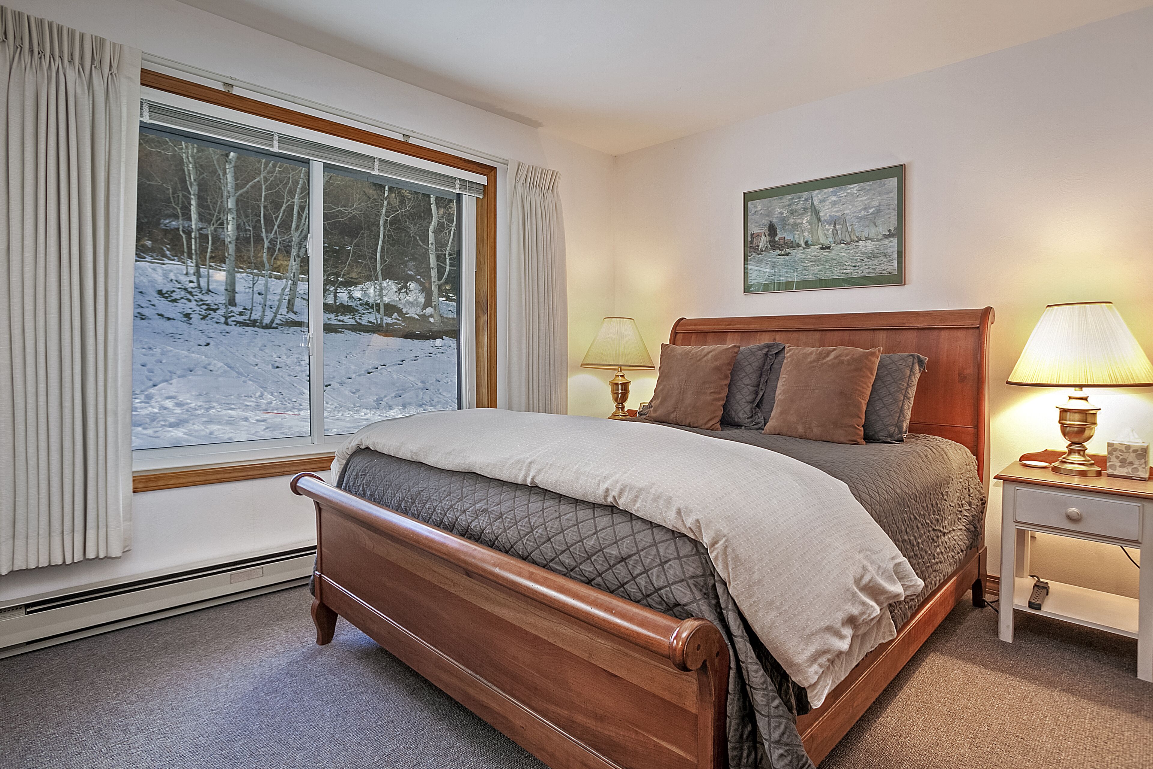 Seasons Four by Snowmass Vacations