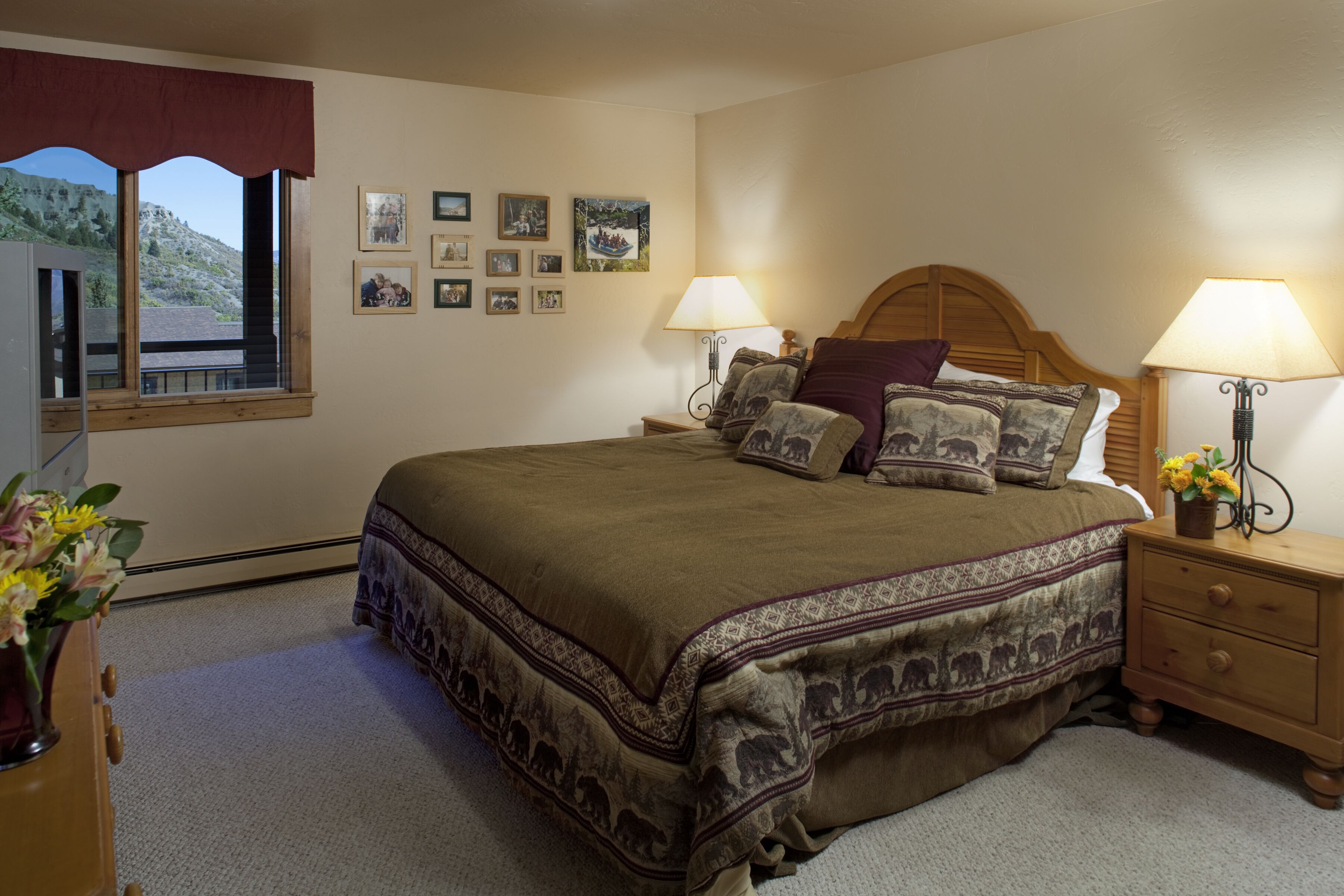 Shadowbrook Condominiums