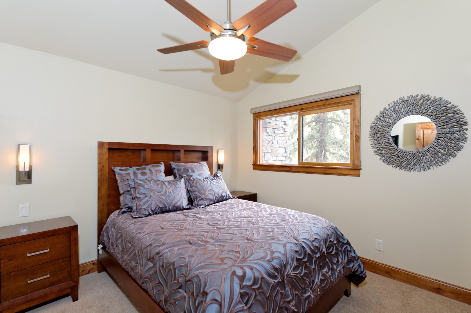 The Crestwood Condominiums