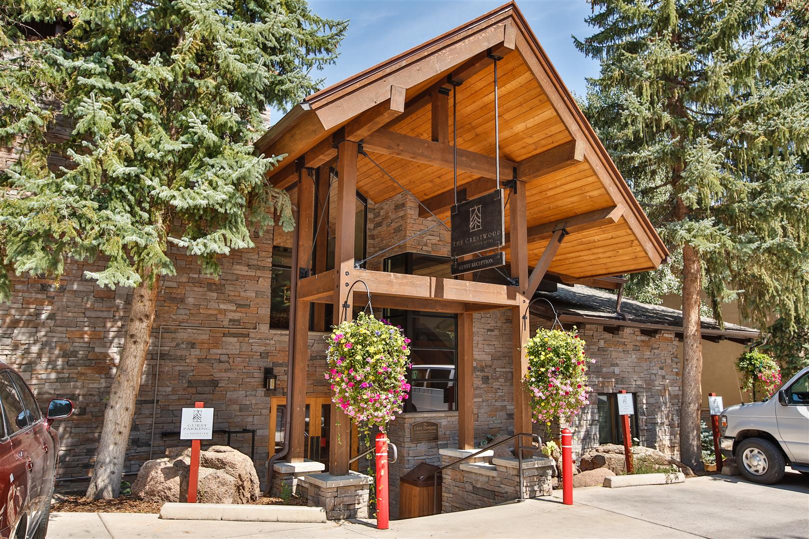 The Crestwood Condominiums