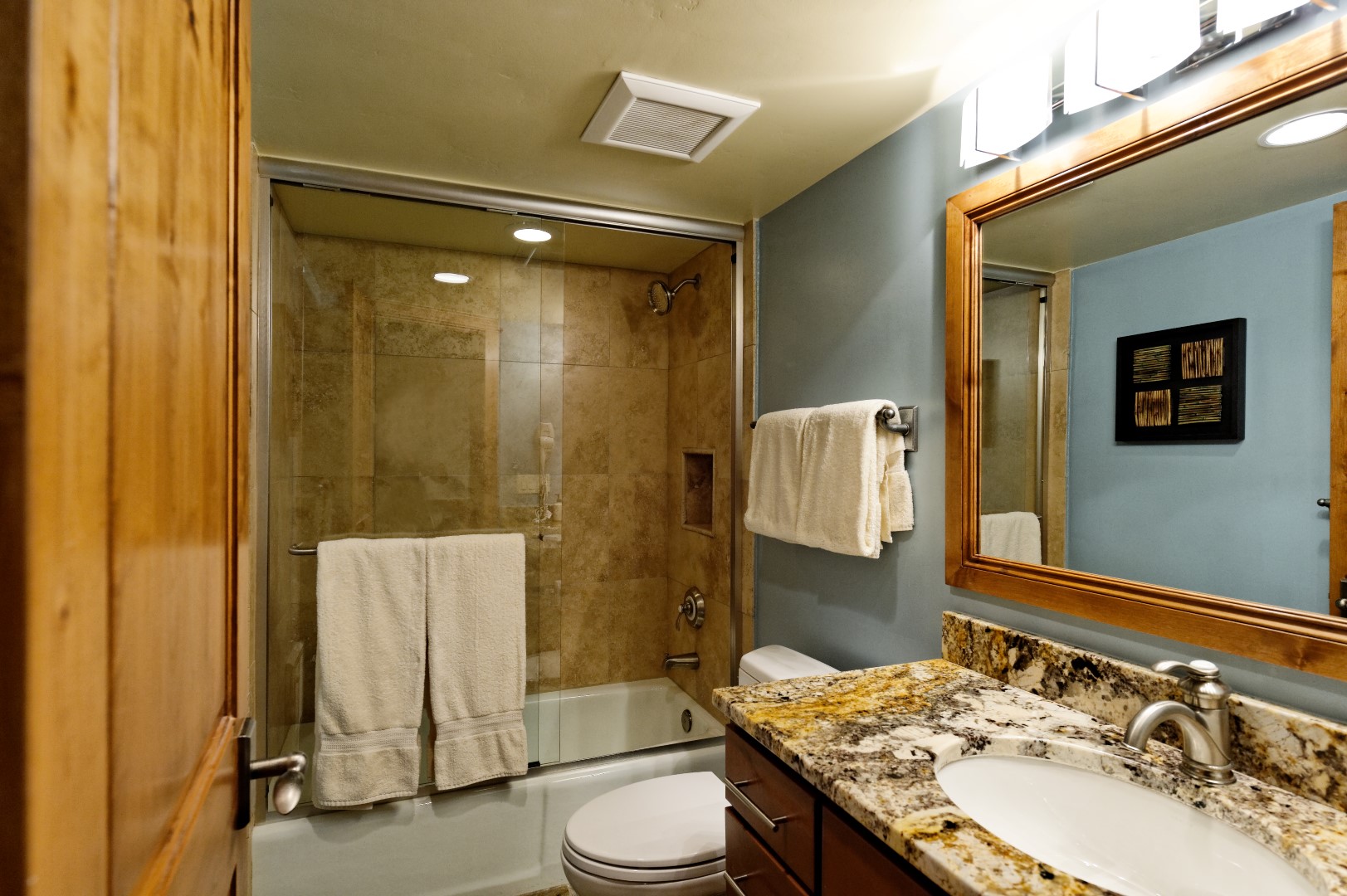 The Crestwood Condominiums