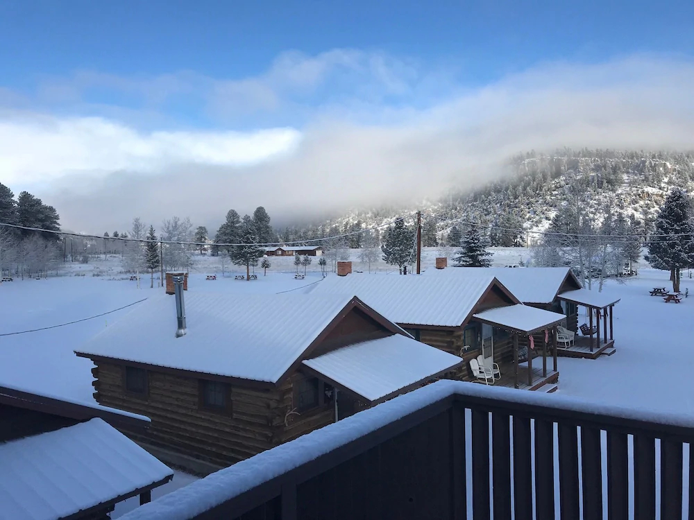 Grandview Cabins & RV Resort