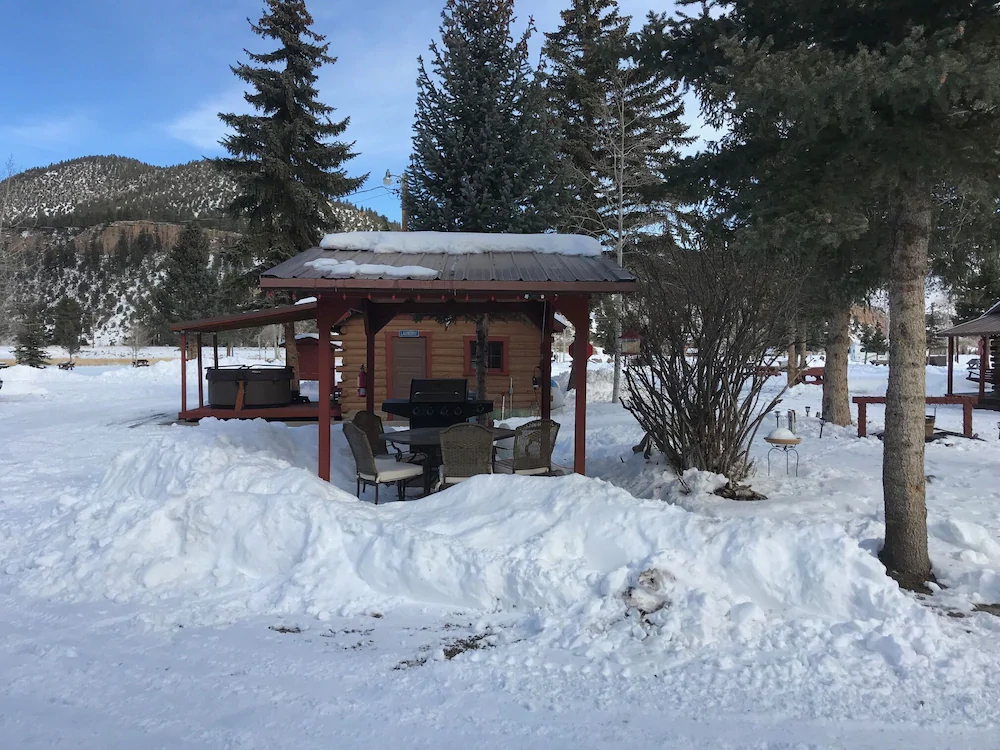 Grandview Cabins & RV Resort