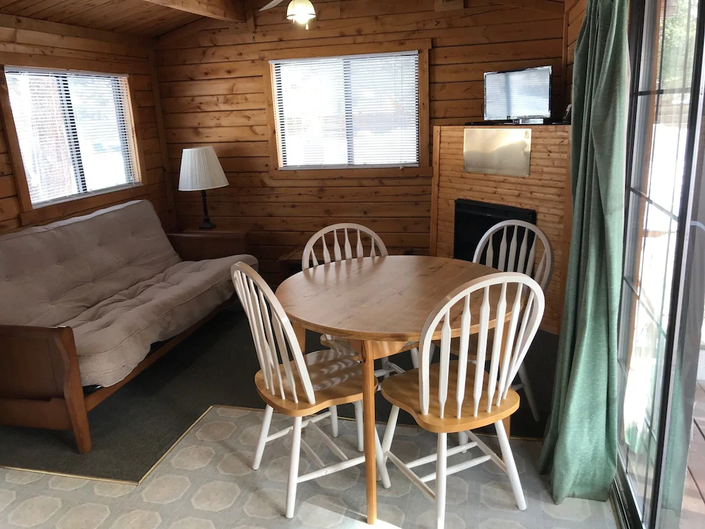 Grandview Cabins & RV Resort