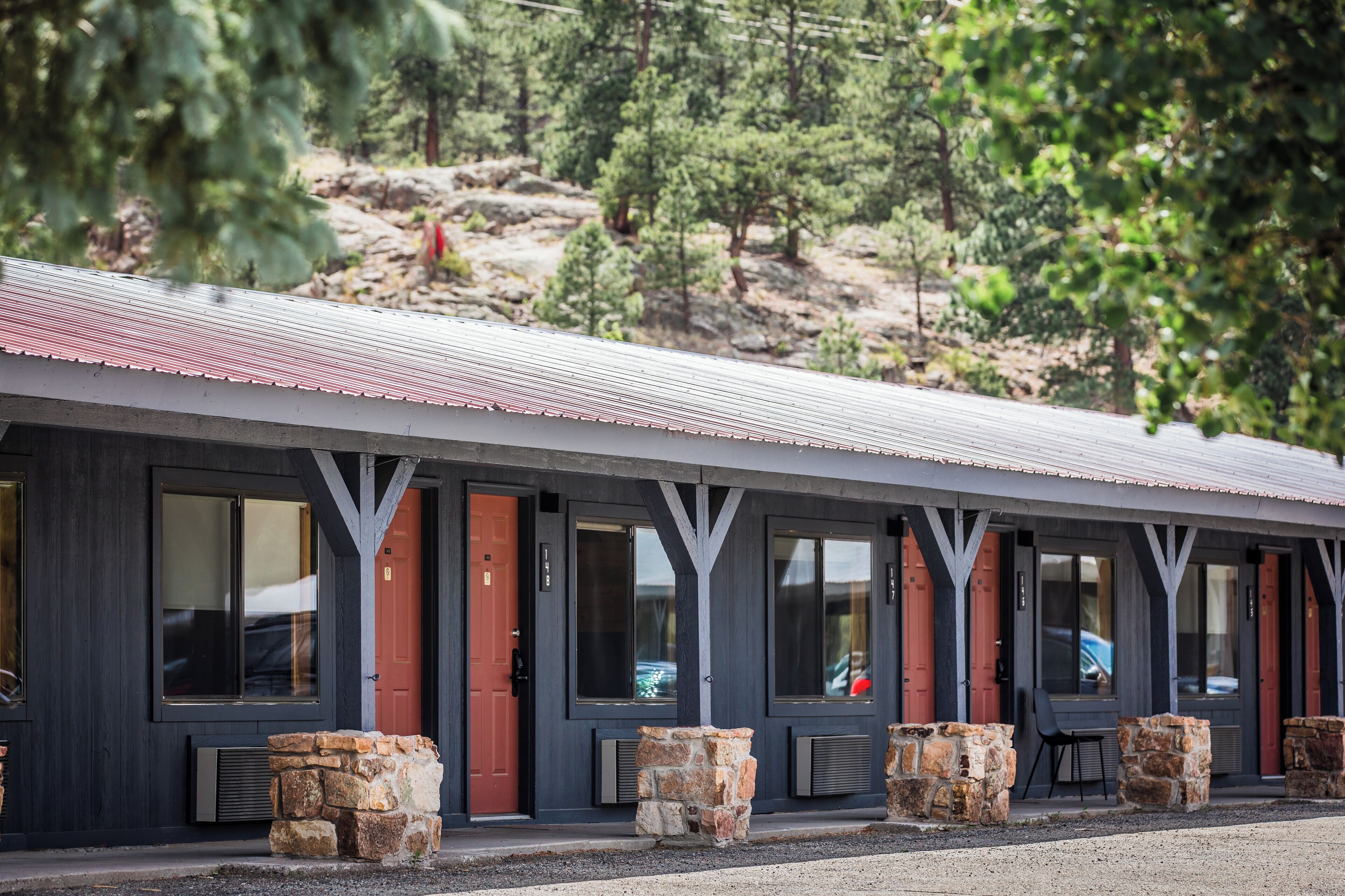 LOGE Wolf Creek