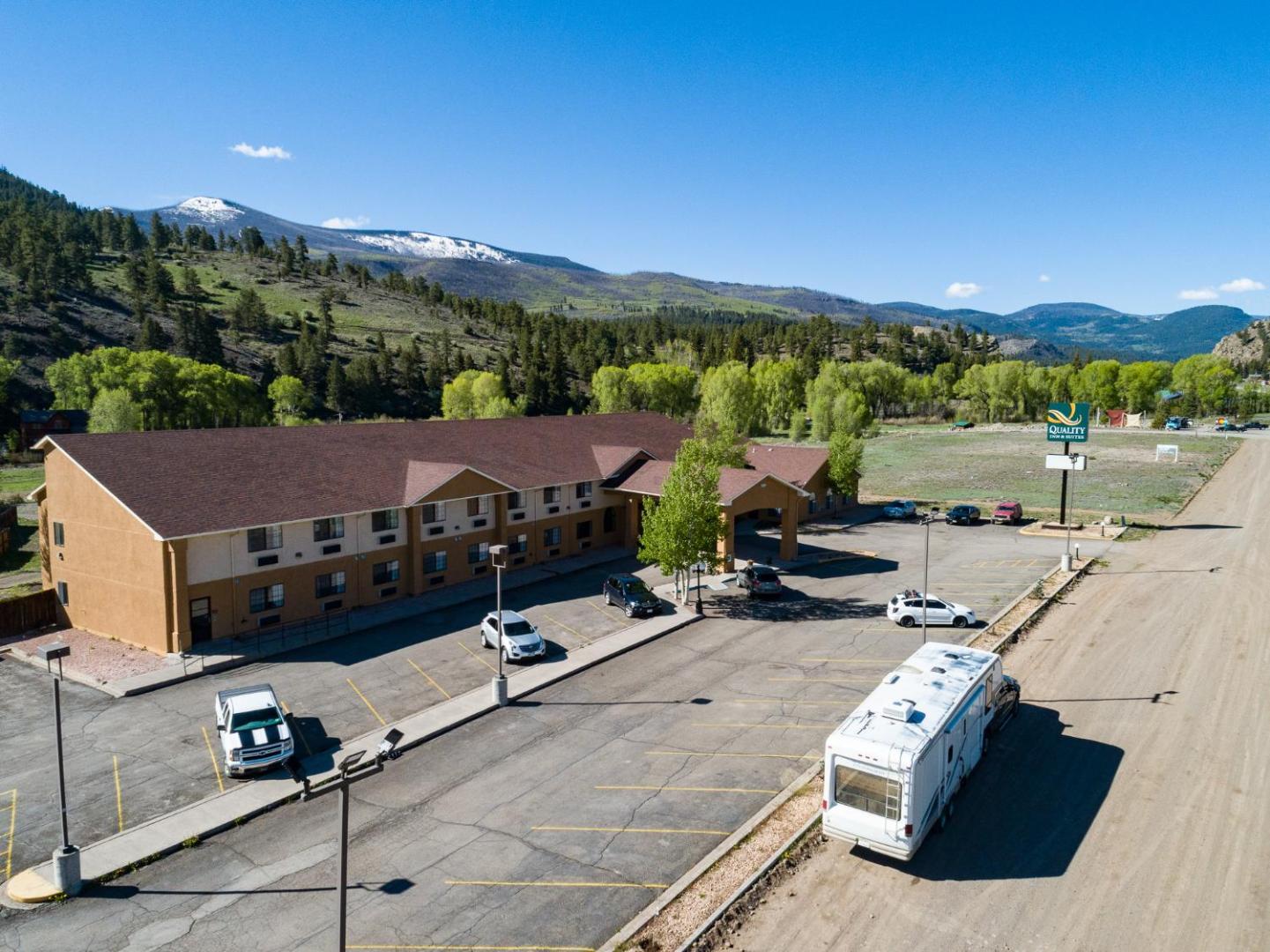Quality Inn & Suites