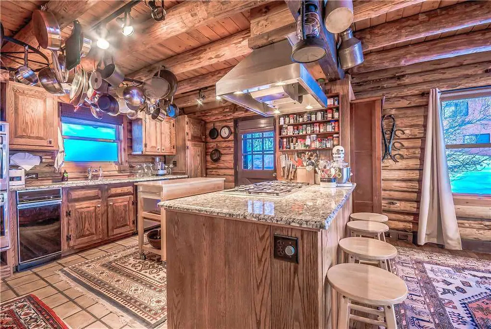 Alpenhaus Lodge