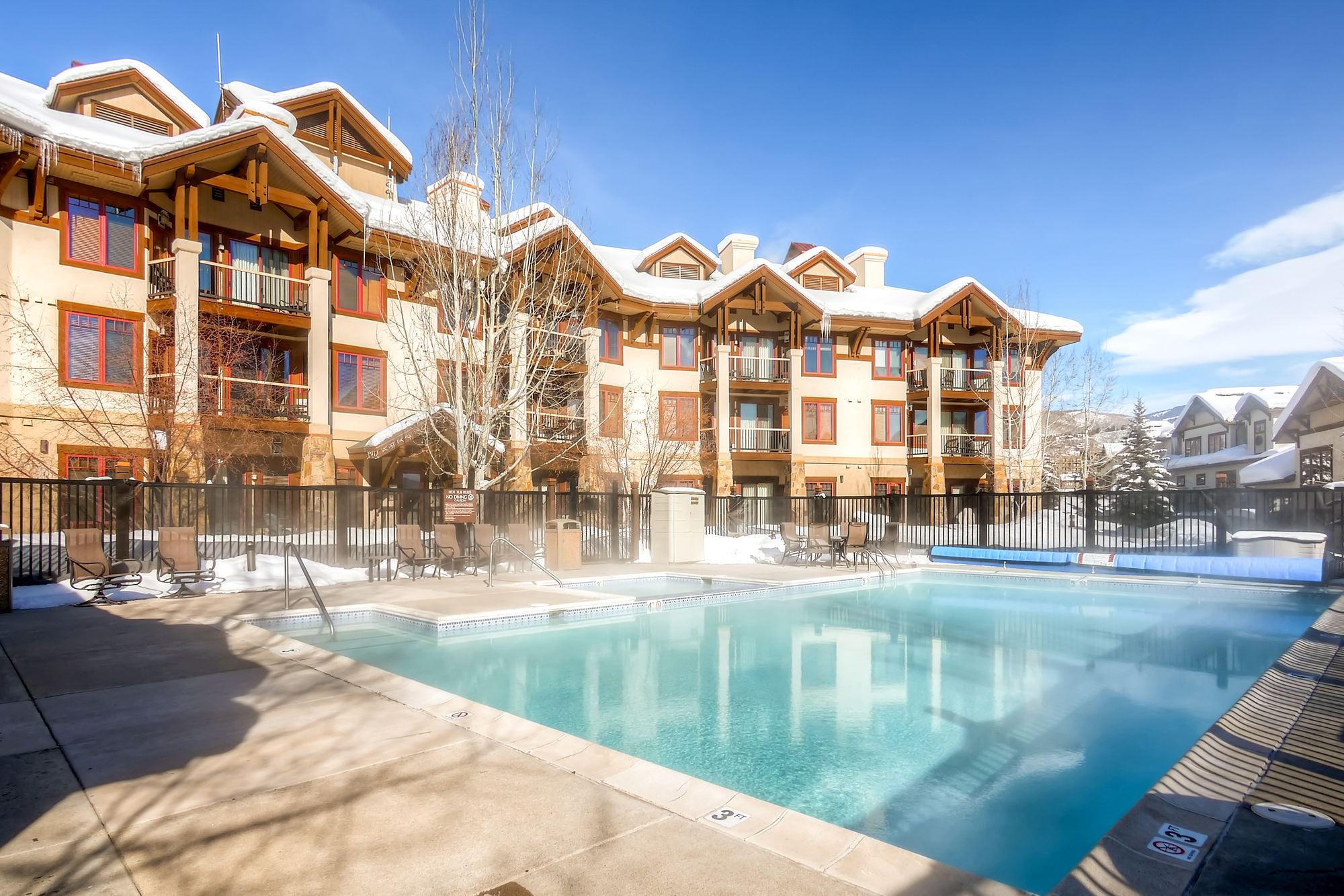 EagleRidge Lodge & Townhomes