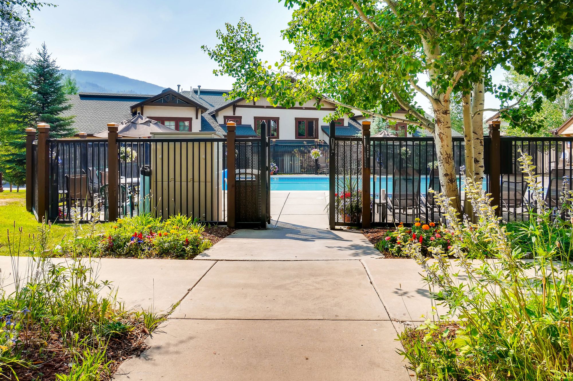 EagleRidge Lodge & Townhomes