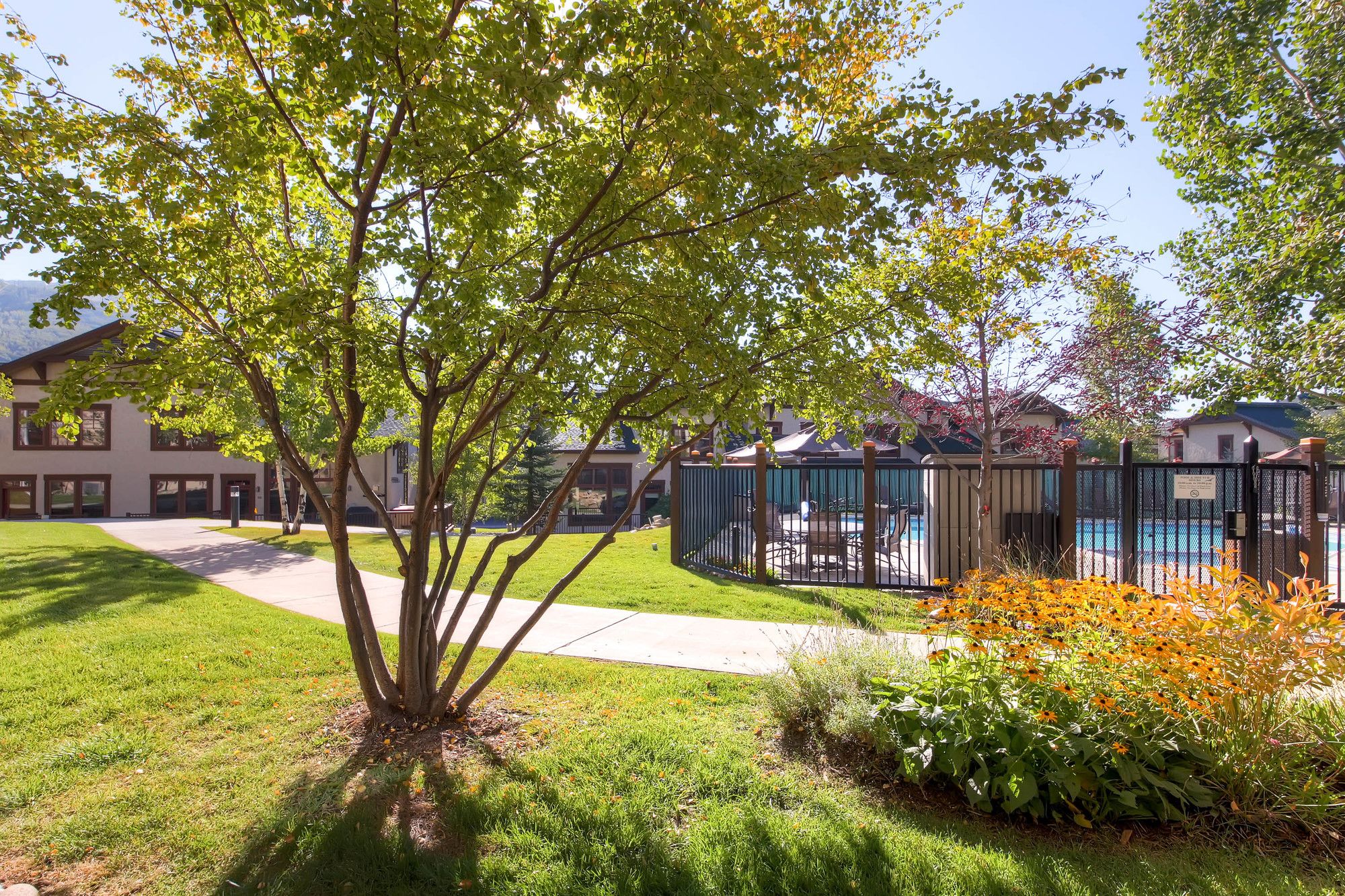 EagleRidge Lodge & Townhomes