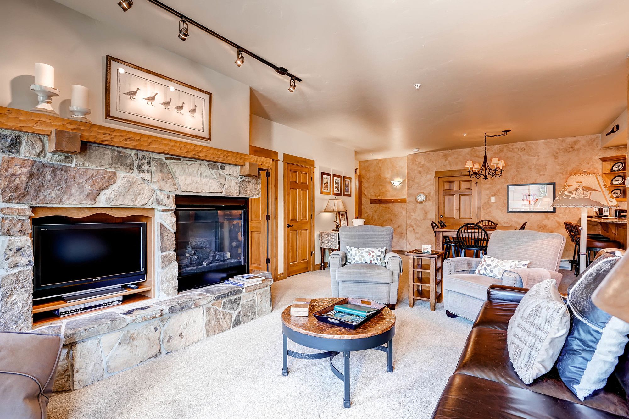 EagleRidge Lodge & Townhomes