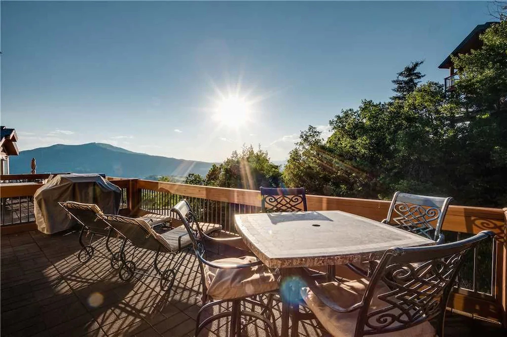 Eagles Nest Chalet