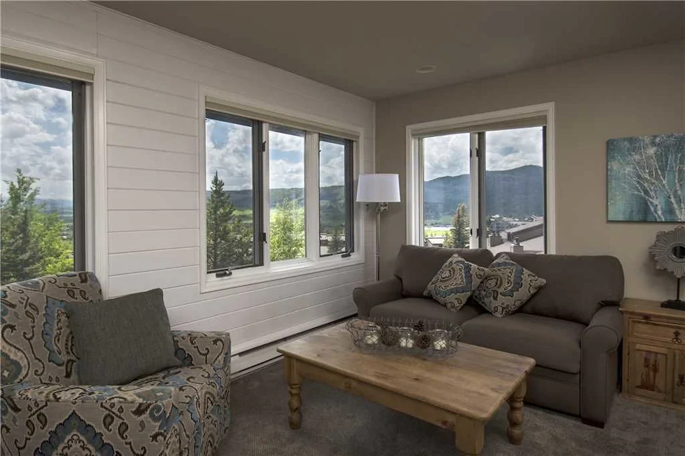Kristin Chalet