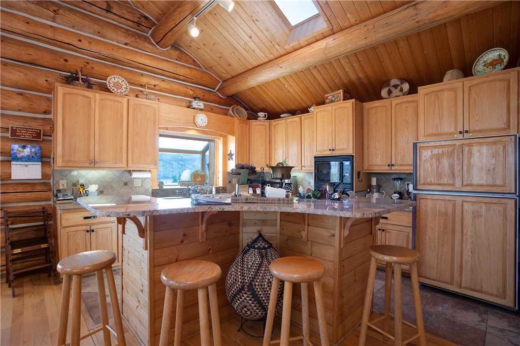 Links and Logs Chalet