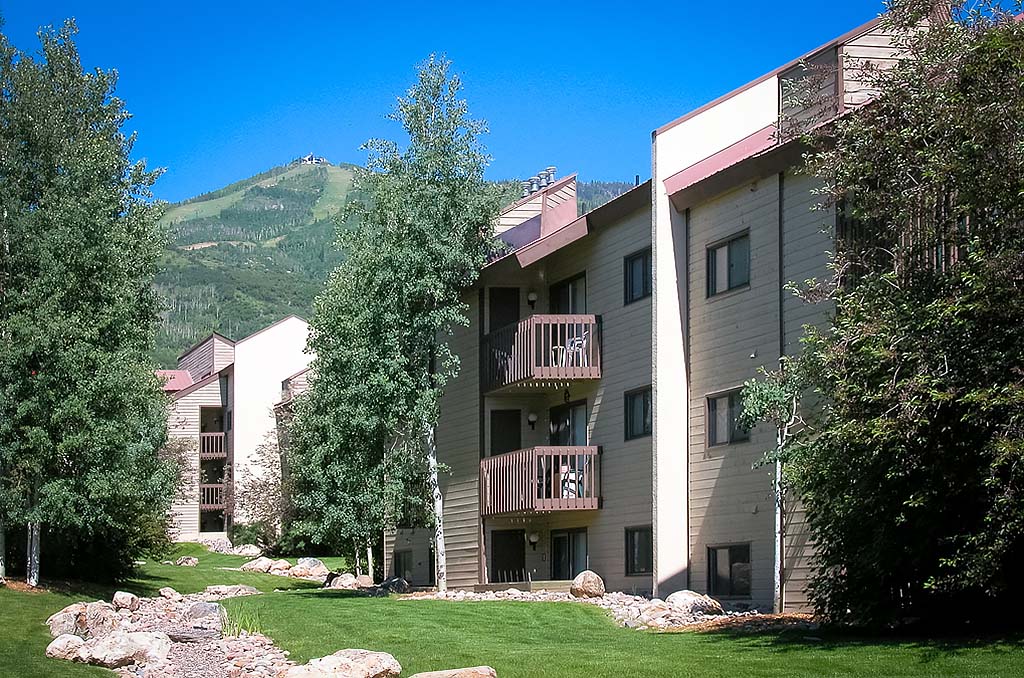 Shadow Run Condominiums