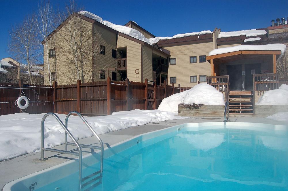 Shadow Run Condominiums